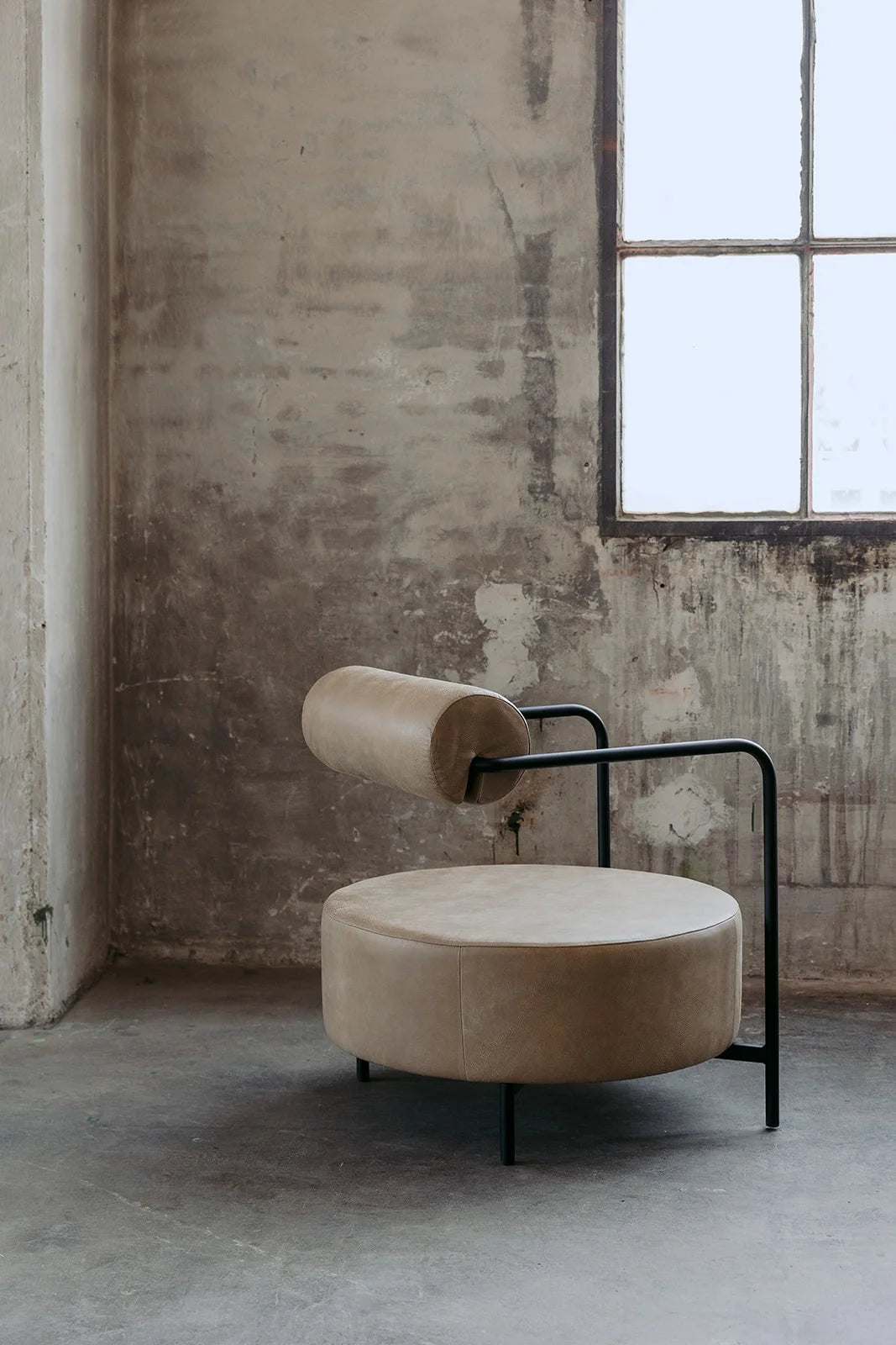 Fotel SAFFRON čalúnený