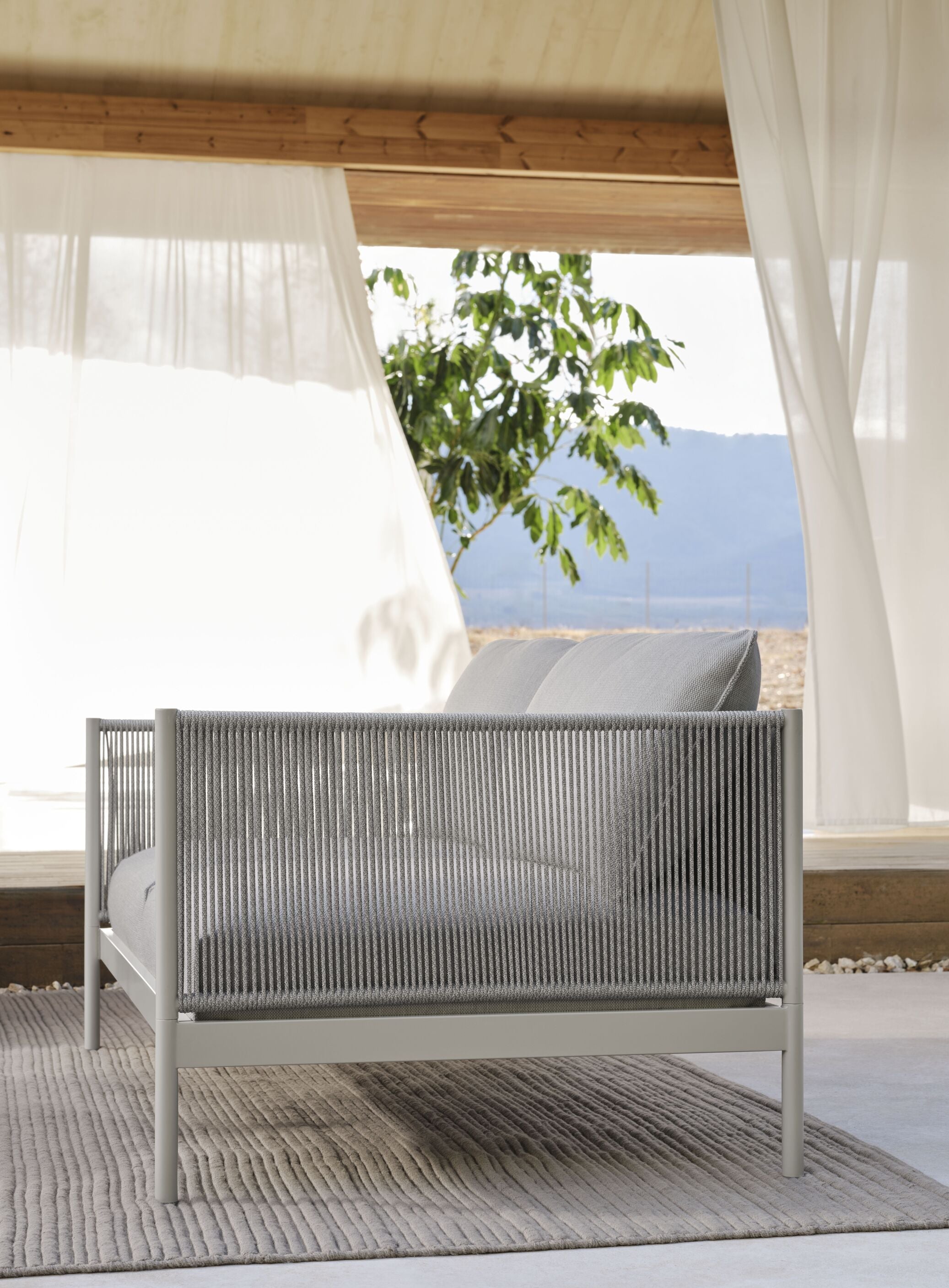 Záhradná pohovka pre 3 osoby TRACK čalúnená