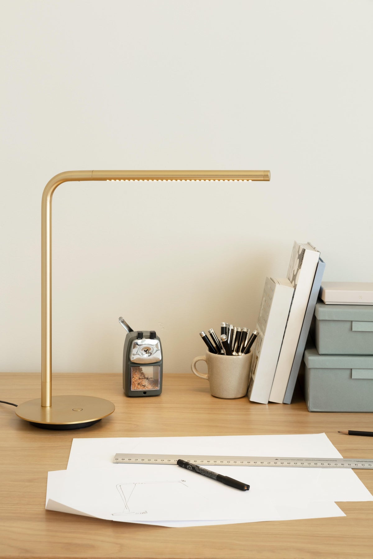 Stolná lampa OMNI zlatá