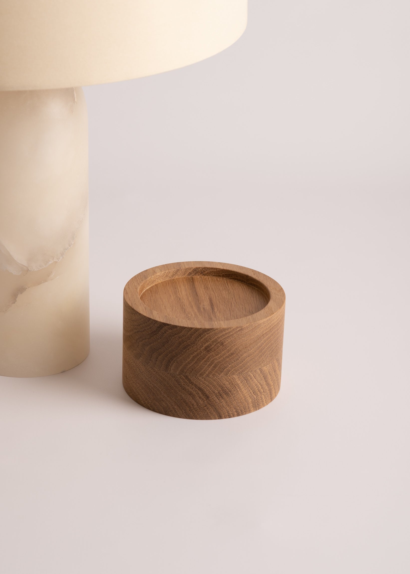 PURA KELO Table Lamp White Alabaster