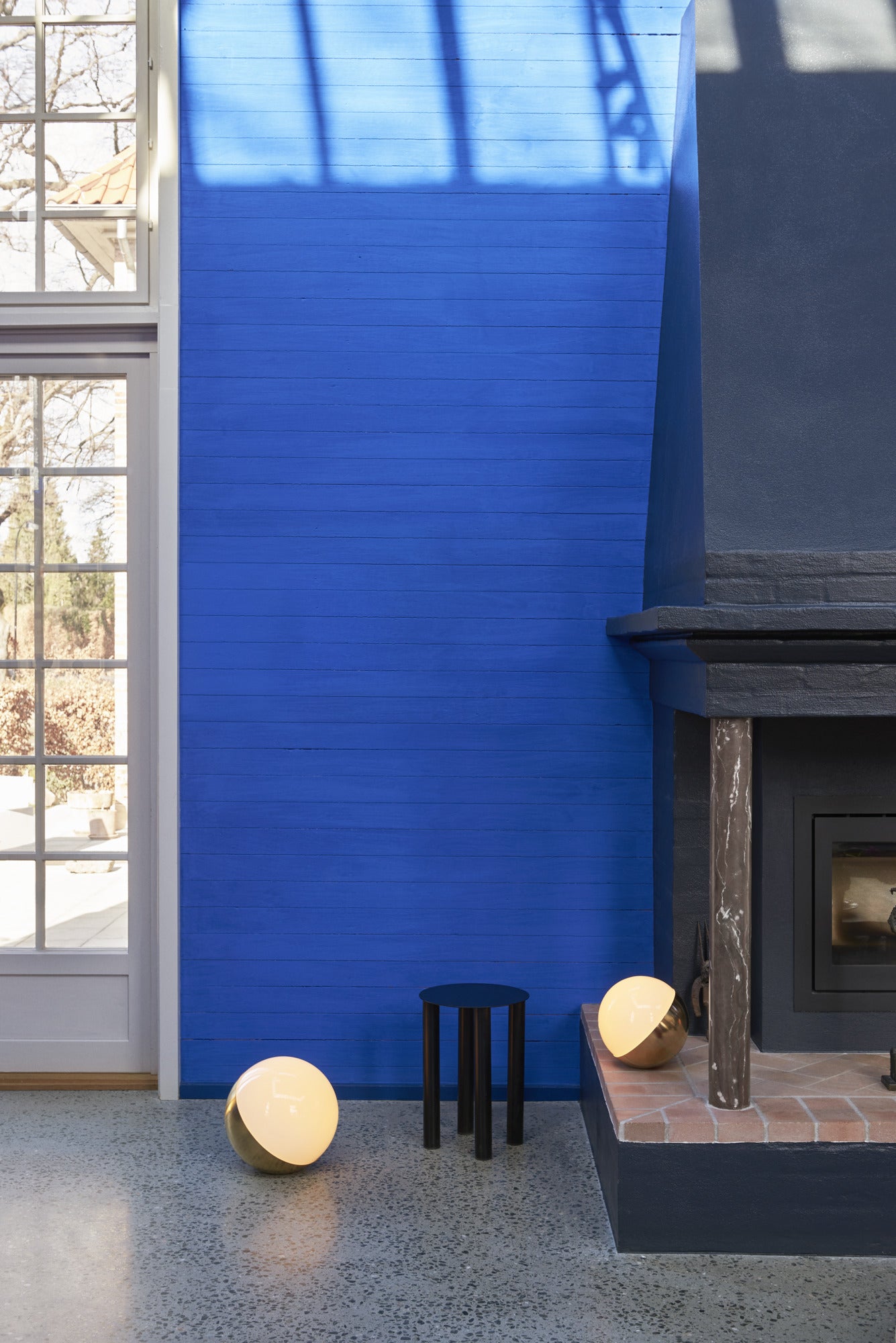 VL STUDIO lamp white with brass base