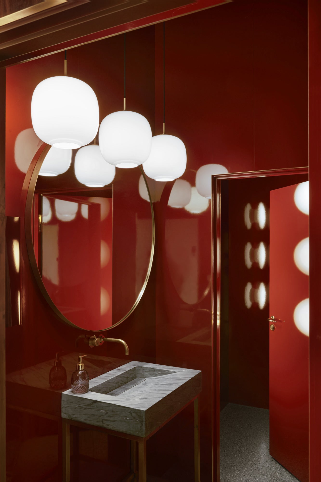 AJ EKLIPTA wall lamp white