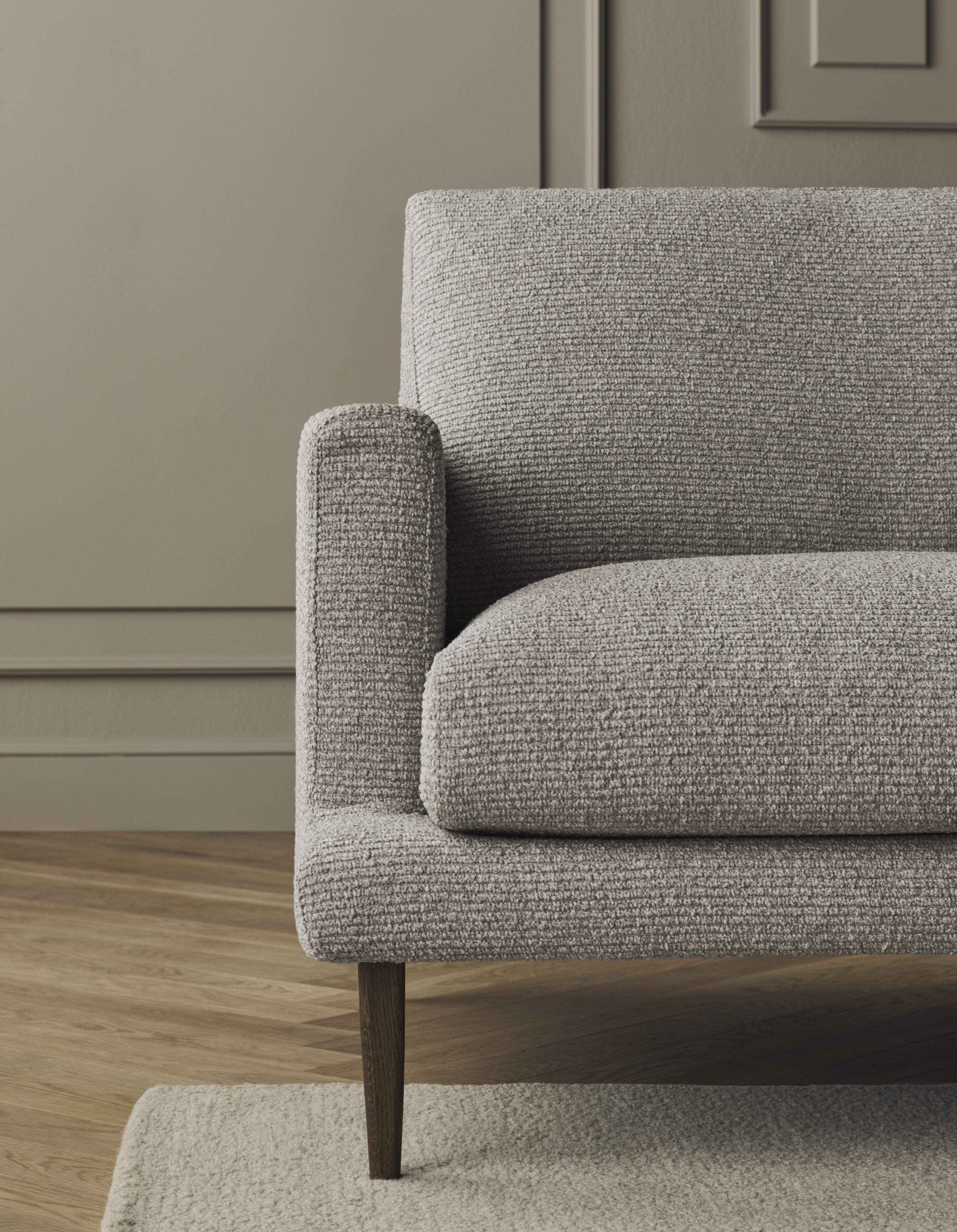 Sofa pre 4 osoby VENEDA SLIM šedá s oceľovým podstavcom