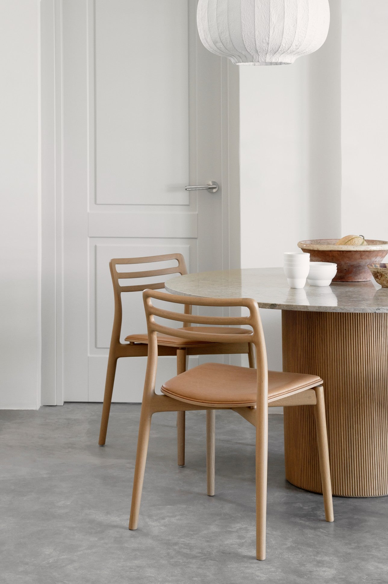 Round Table CABIN Gray Marble Top with Light Oak Base
