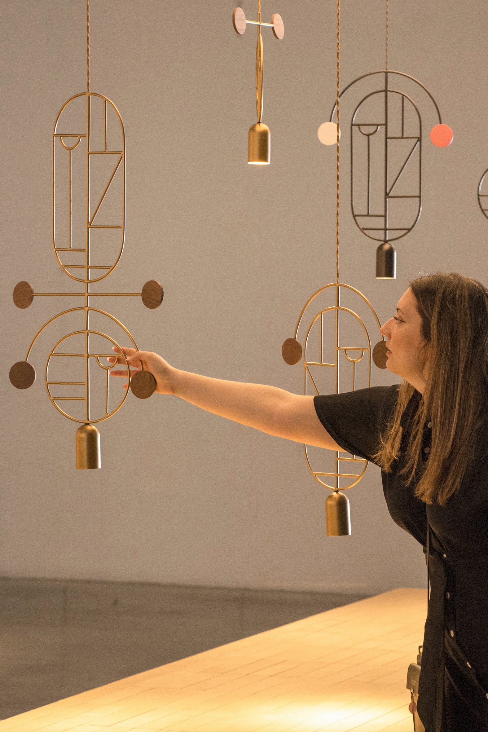 WOODEN DOTS WD08 Pendant Lamp in Graphite with Walnut Wood