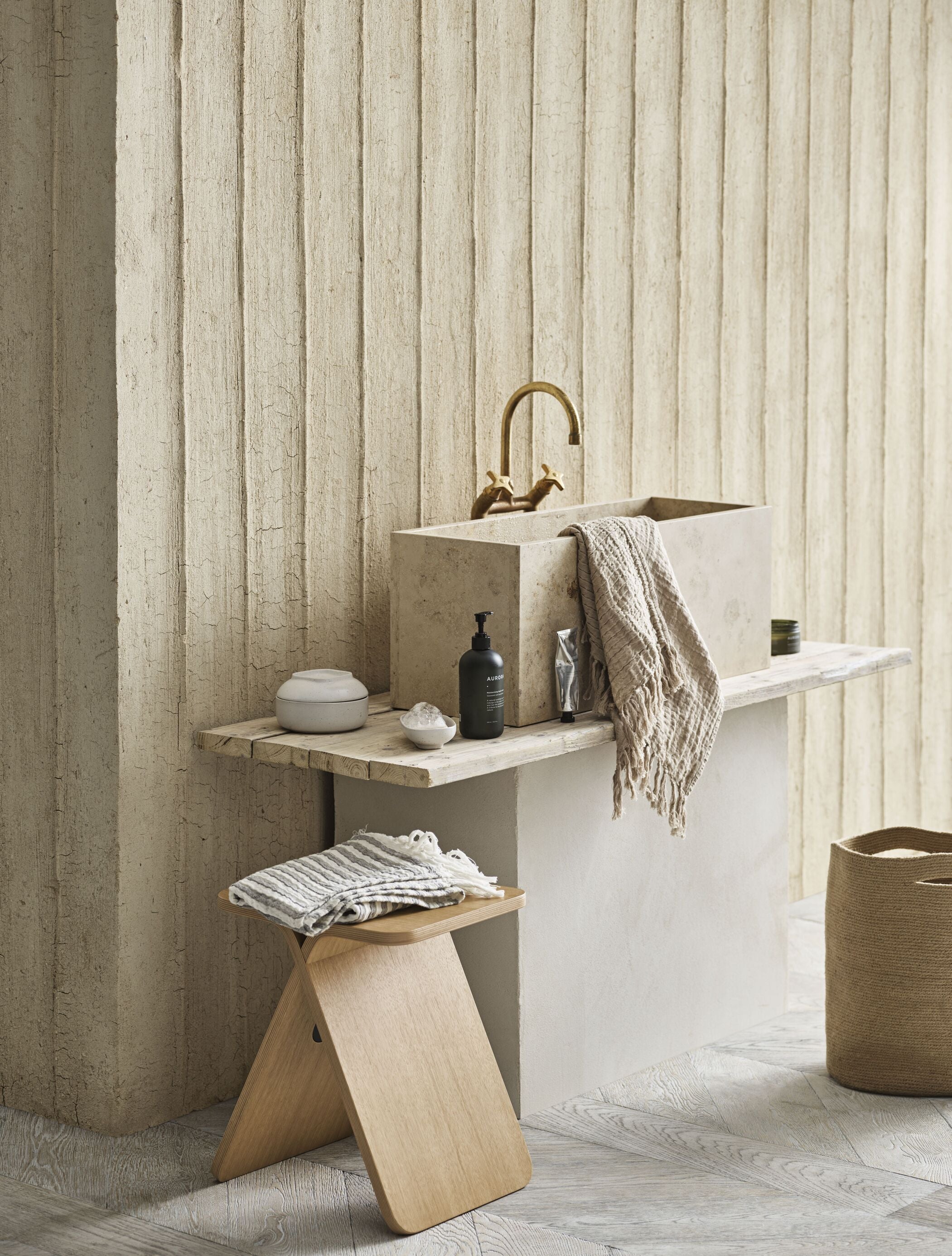 Bočný stolík X-STOOL dubový dyha