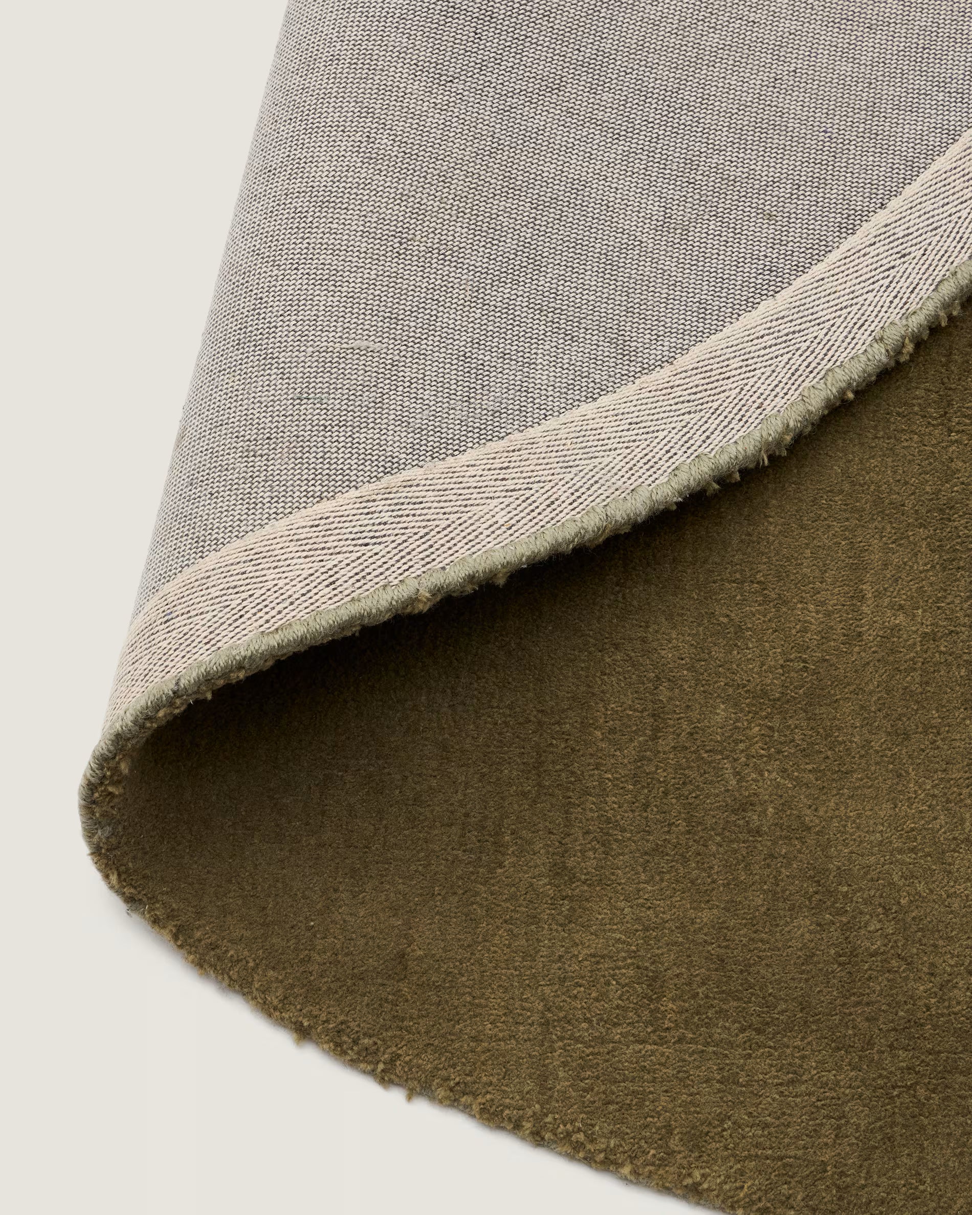 Kruhový koberec EMPURIES zelený