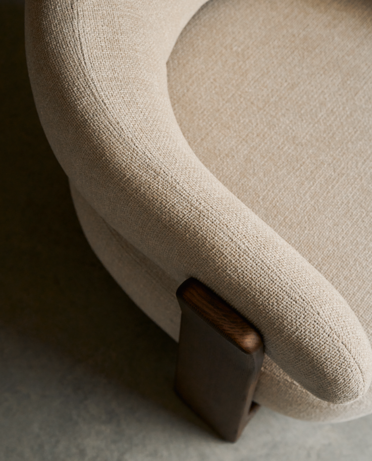 GRANITE armchair in beige chenille with a dark ash base