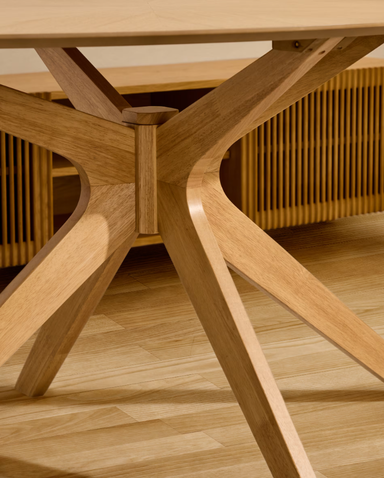 Stôl NAANIM dýhovaný z duba