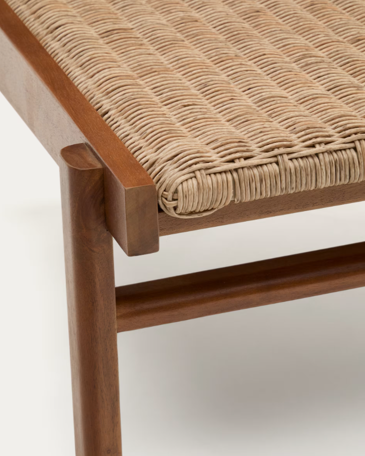 Záhradné kreslo ITANI z akáciového dreva s ratanovým sedadlom