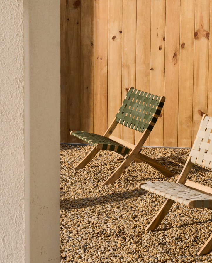 Skladací záhradný fotel CHABELI z masívneho akáciového dreva so zeleným povrchom