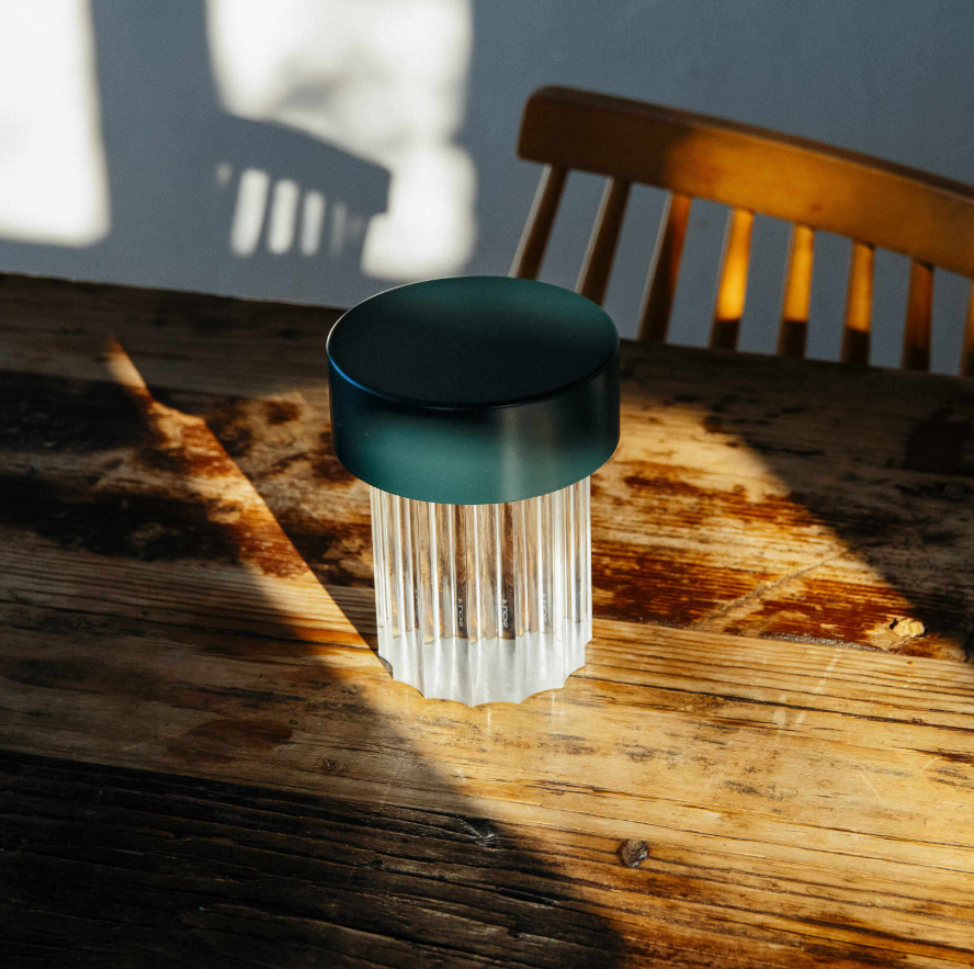 Prenosná lampa LAST ORDER FLUTED tmavozelená