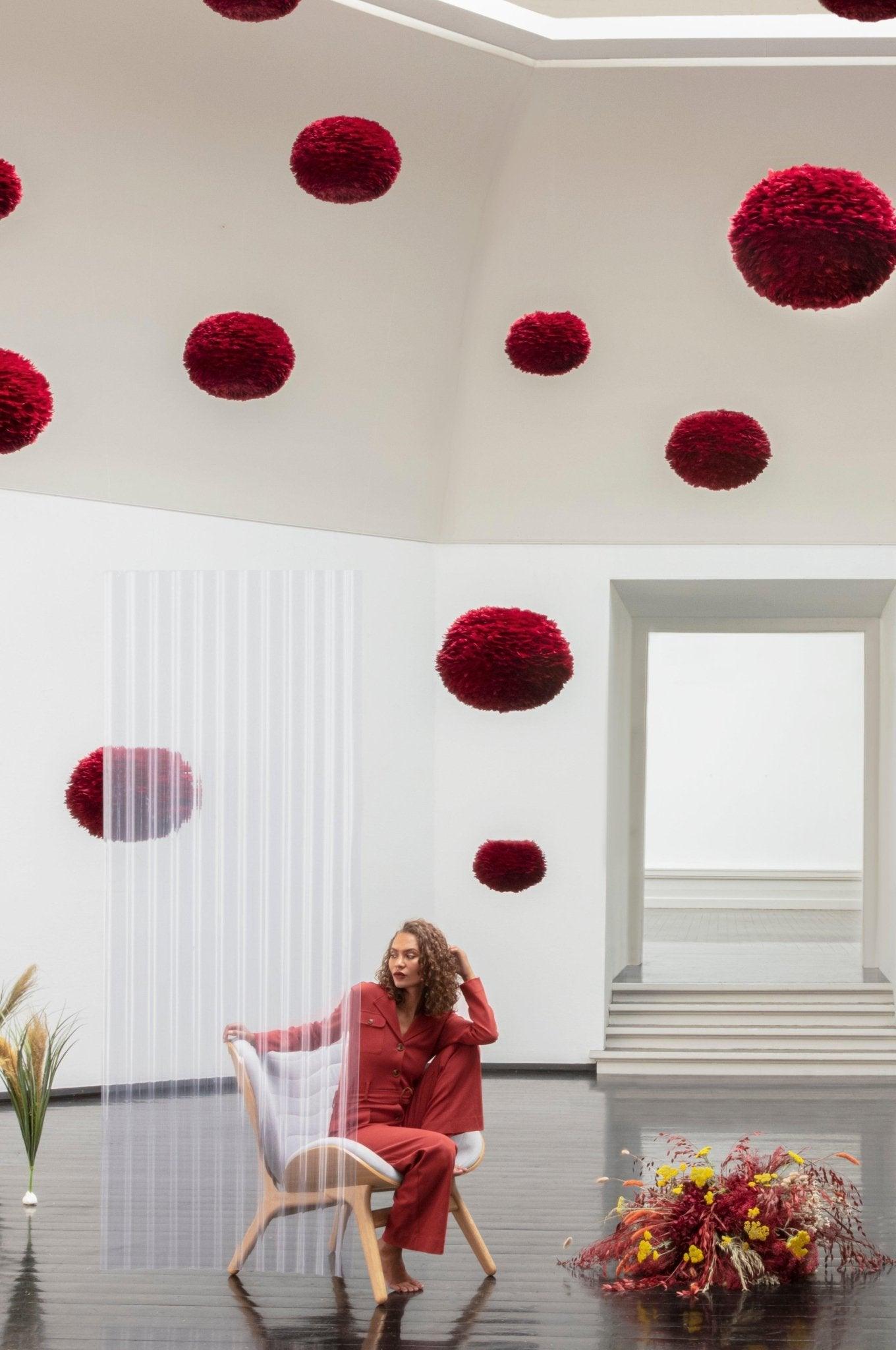 Abażur EOS rubinowy UMAGE Eye on Design