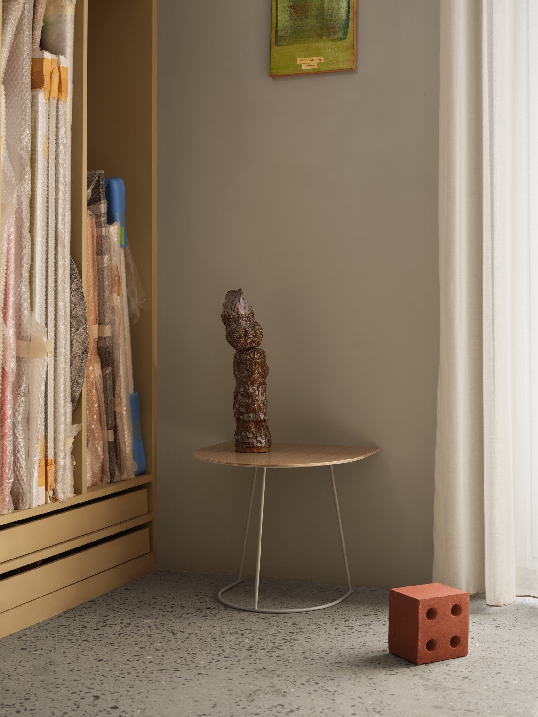 AIRY Side Table in Gray Nanolaminate with Dark Gray Base