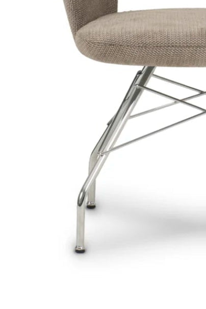 Kreslo s opierkami ALIO II čalúnené s kovovou základňou