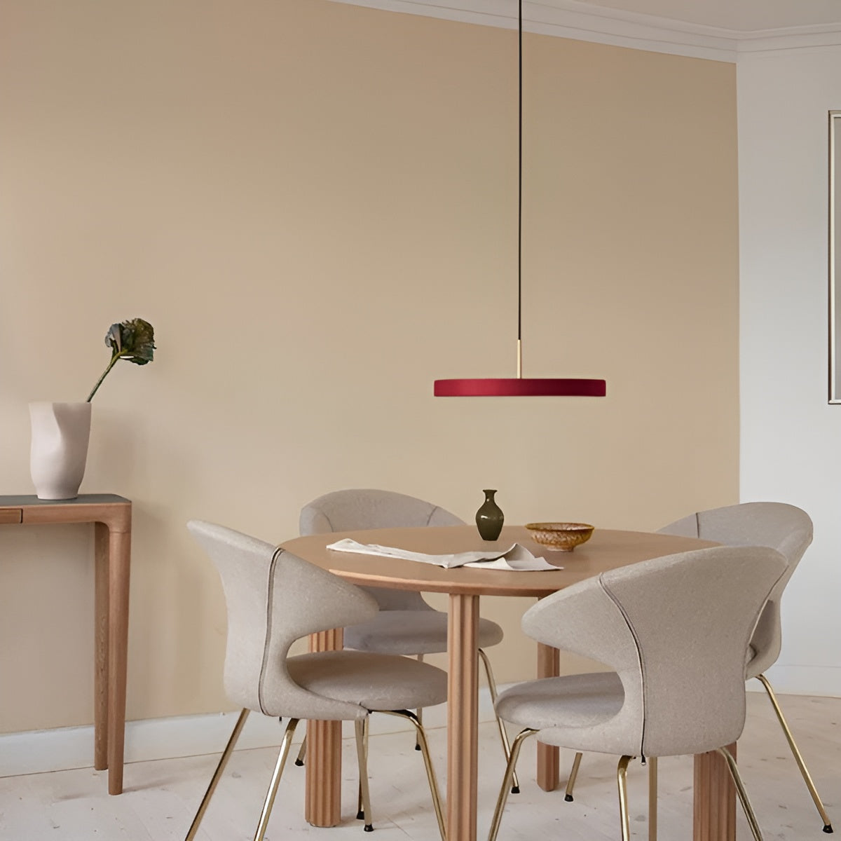 Závesná lampa ASTERIA PLUS bordová so zlatým prvkom