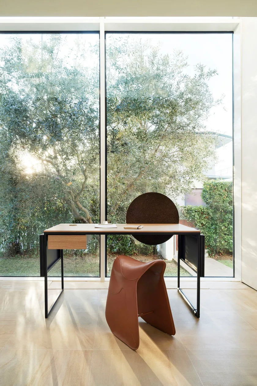 Písací stôl MACIS čierny