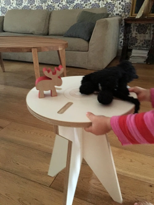 Biely stoliček ST STOOL