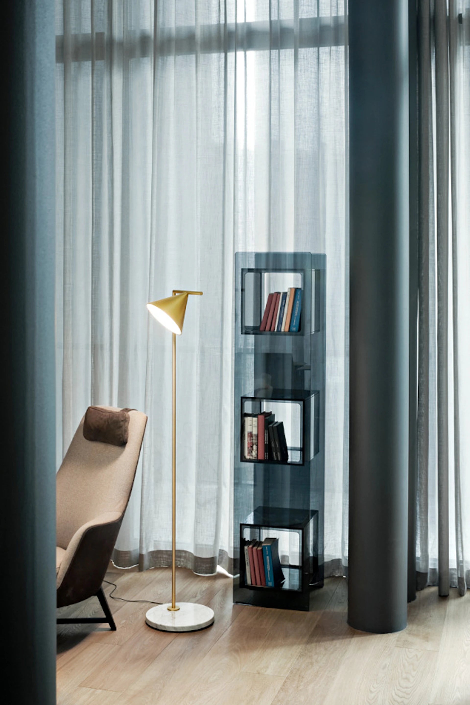 CAPTAIN FLINT Brass Floor Lamp