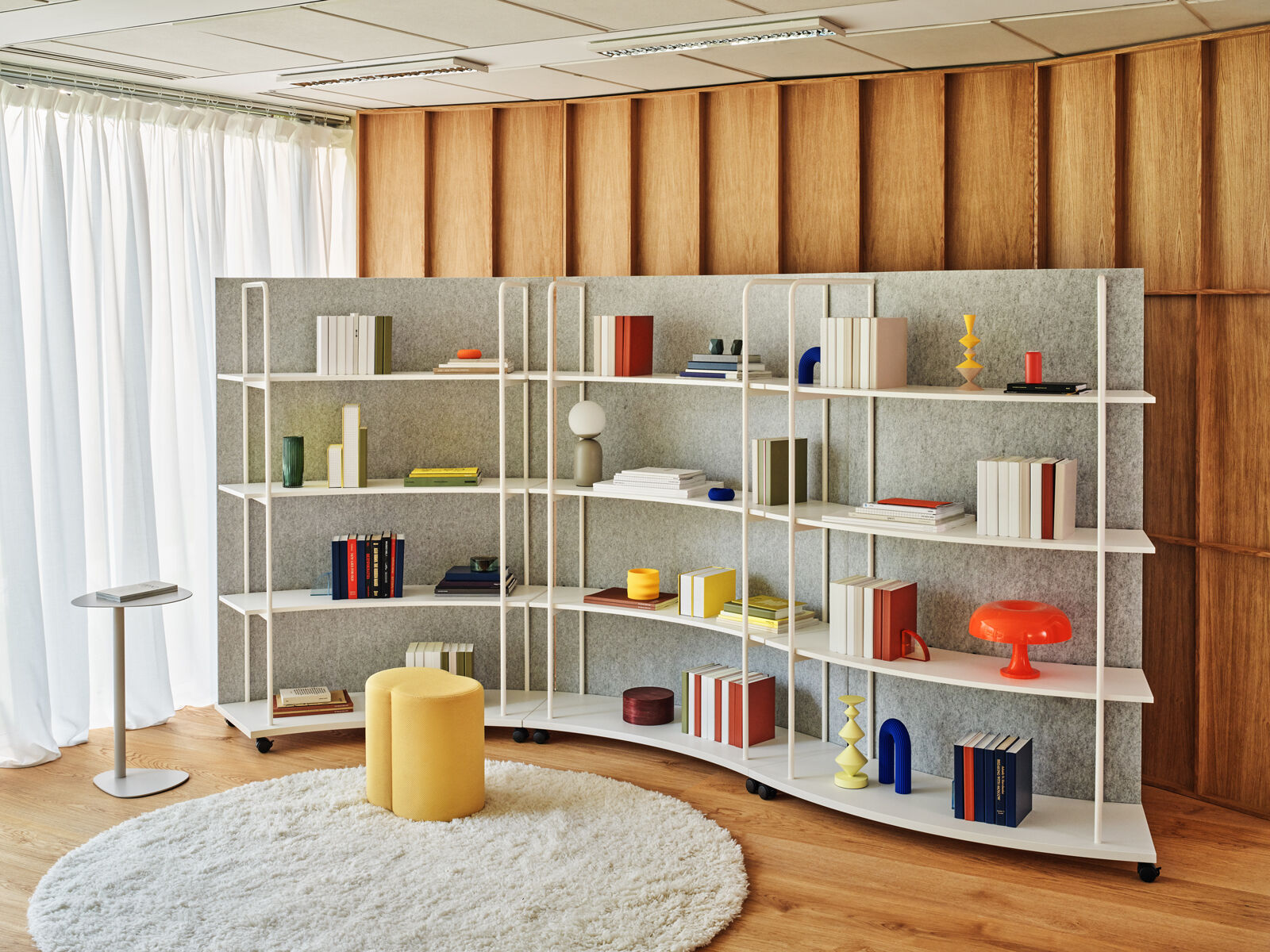 Kovový konferenčný stolík CELO