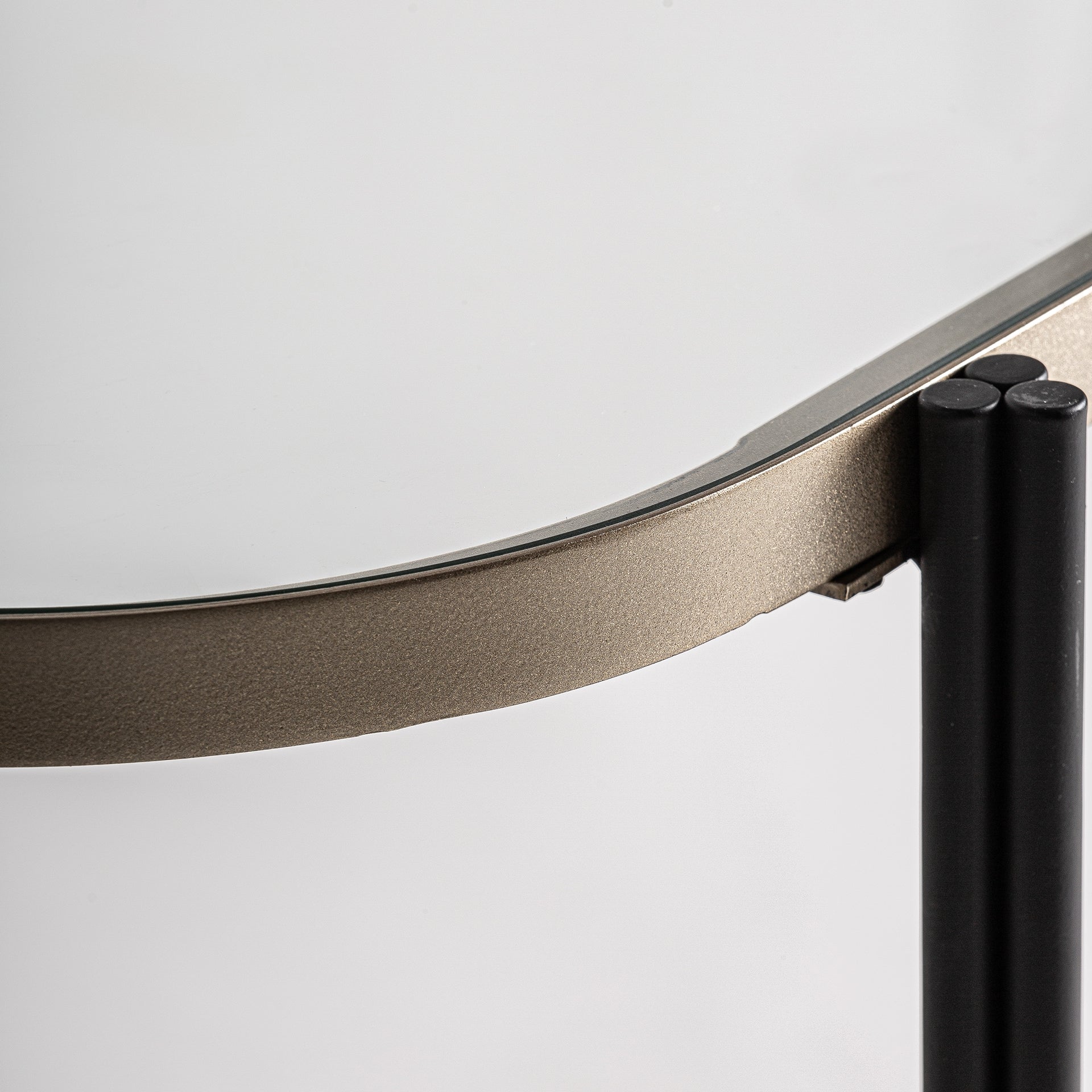 Konzola LANS čierna so zlatou