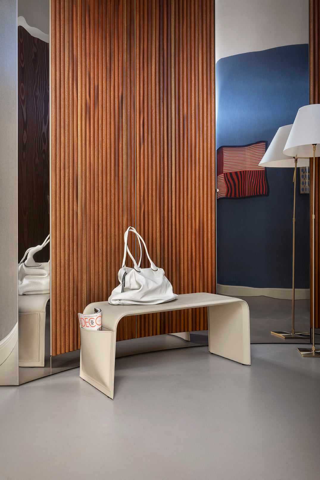 Lavica SHAPE taupe