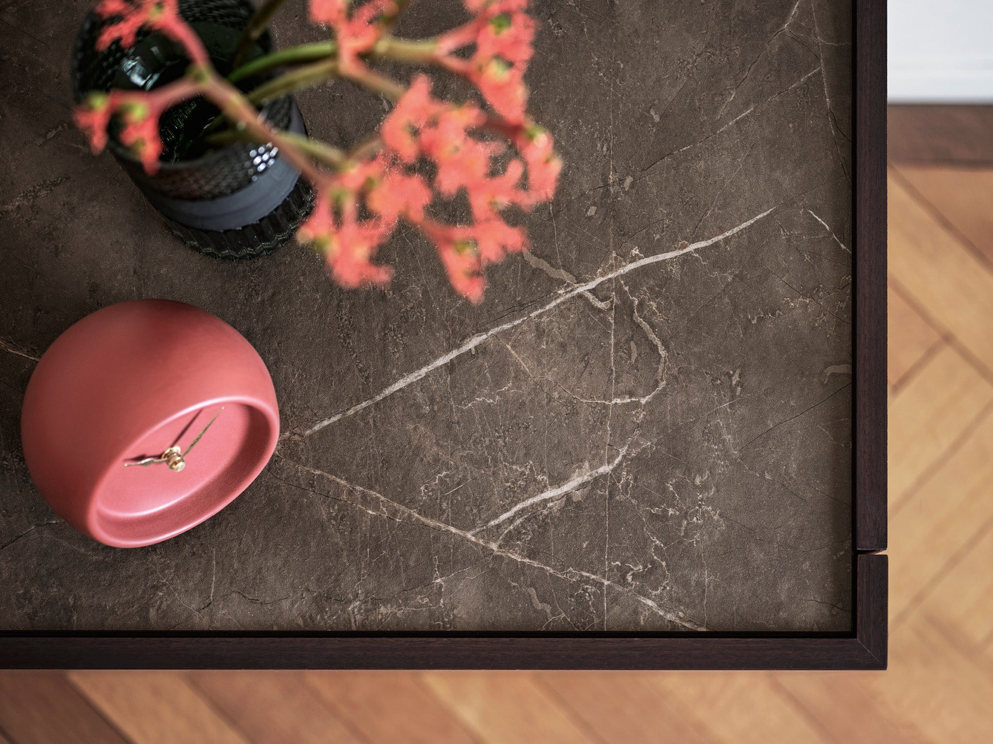 HORIZON TV Cabinet dark wood with brown top