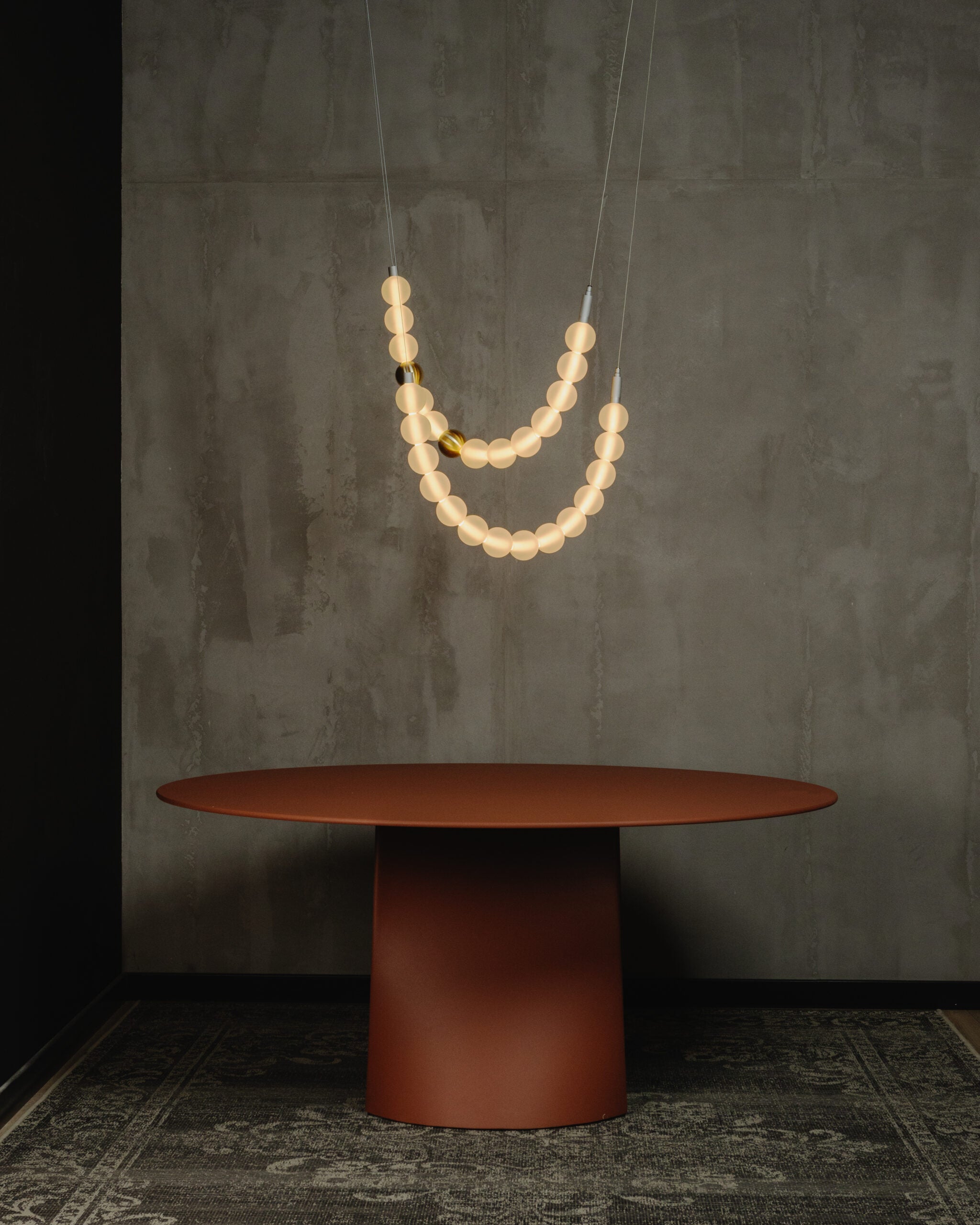 Závesná lampa DAISY sklo fúkané