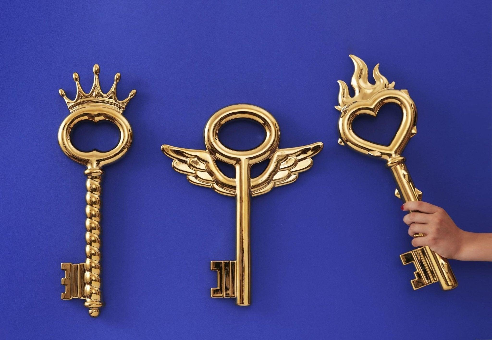 Dekoracja POWER KEY złoty Seletti Eye on Design