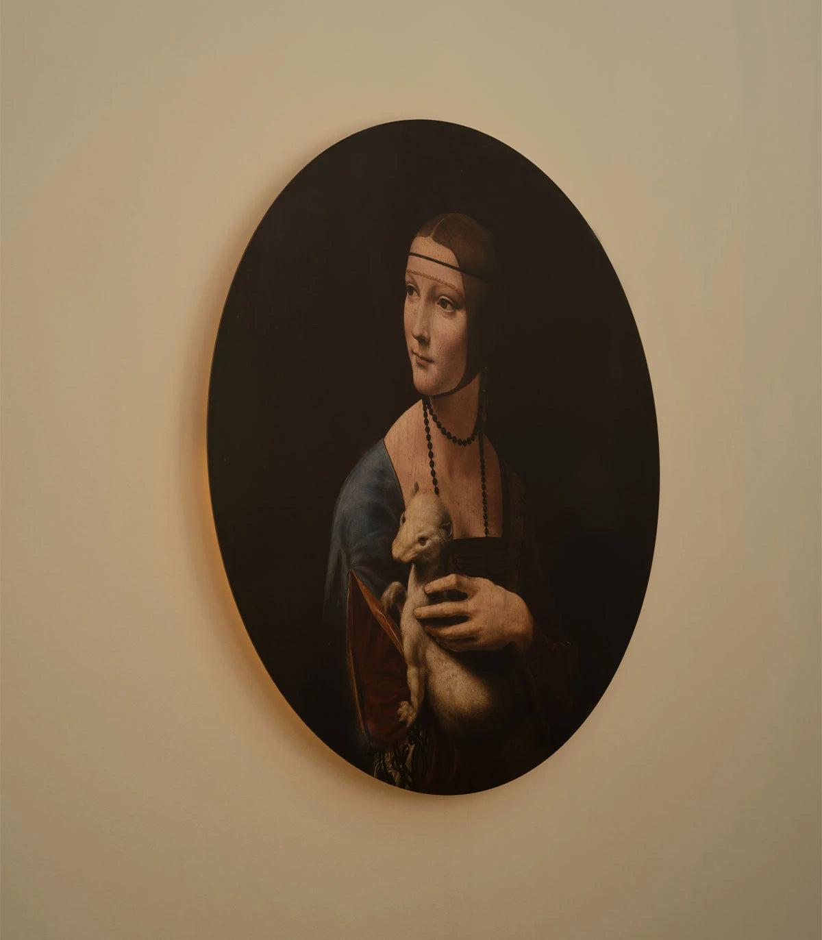 Wall Lamp DOTS LIGHTING - LADY WITH AN ERMINE black