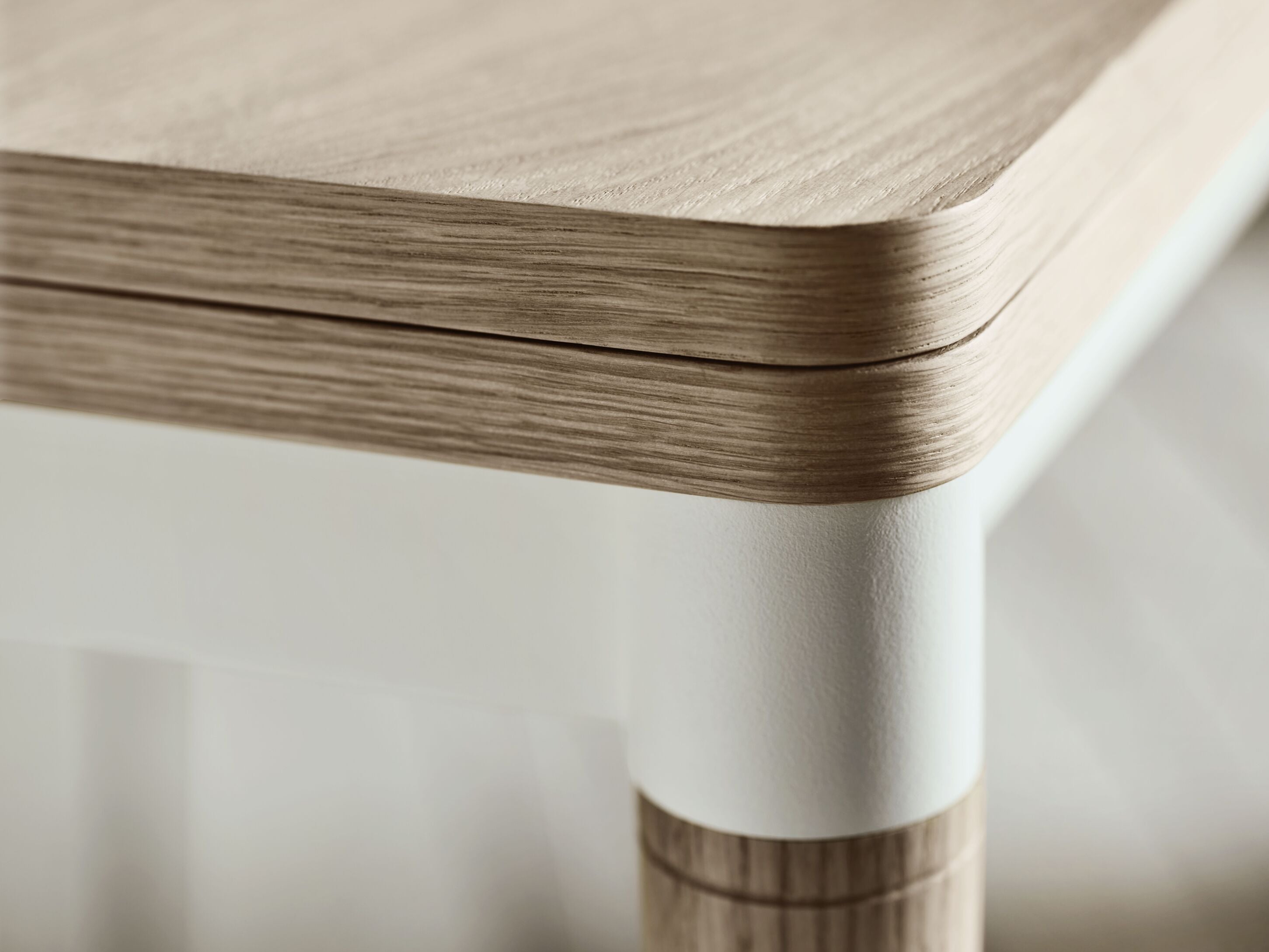 Stôl DOUBLEUP z dubového dreva