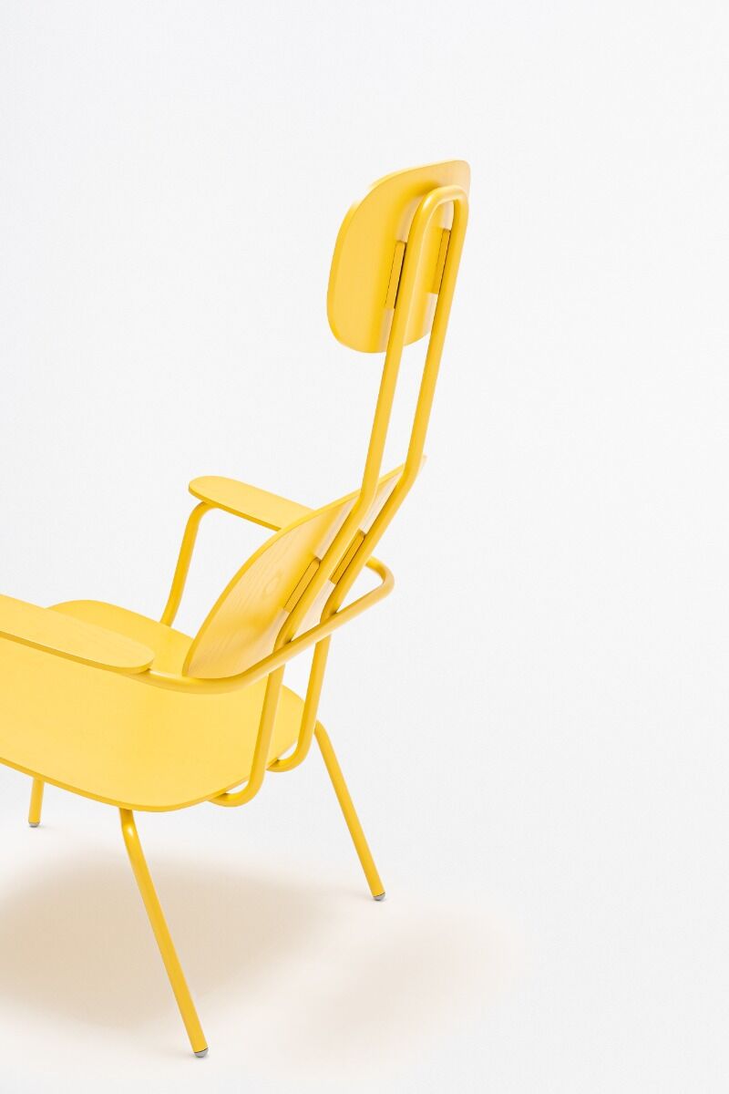 Fotel z zagłówkiem NEW SCHOOL LOUNGE ciemnozielona podstawa – .mdd