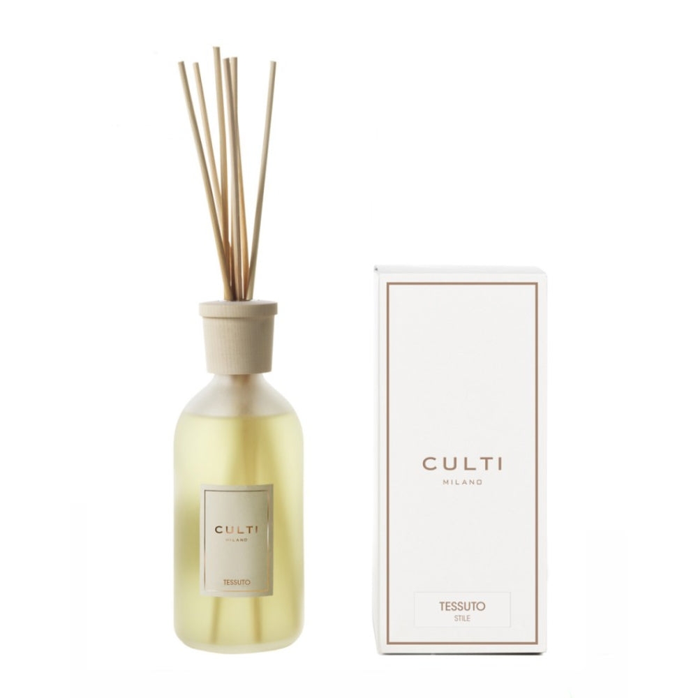 STILE - TESSUTO Scent Diffuser with notes of blackcurrant leaves, cotton flowers, jasmine, and white musk.