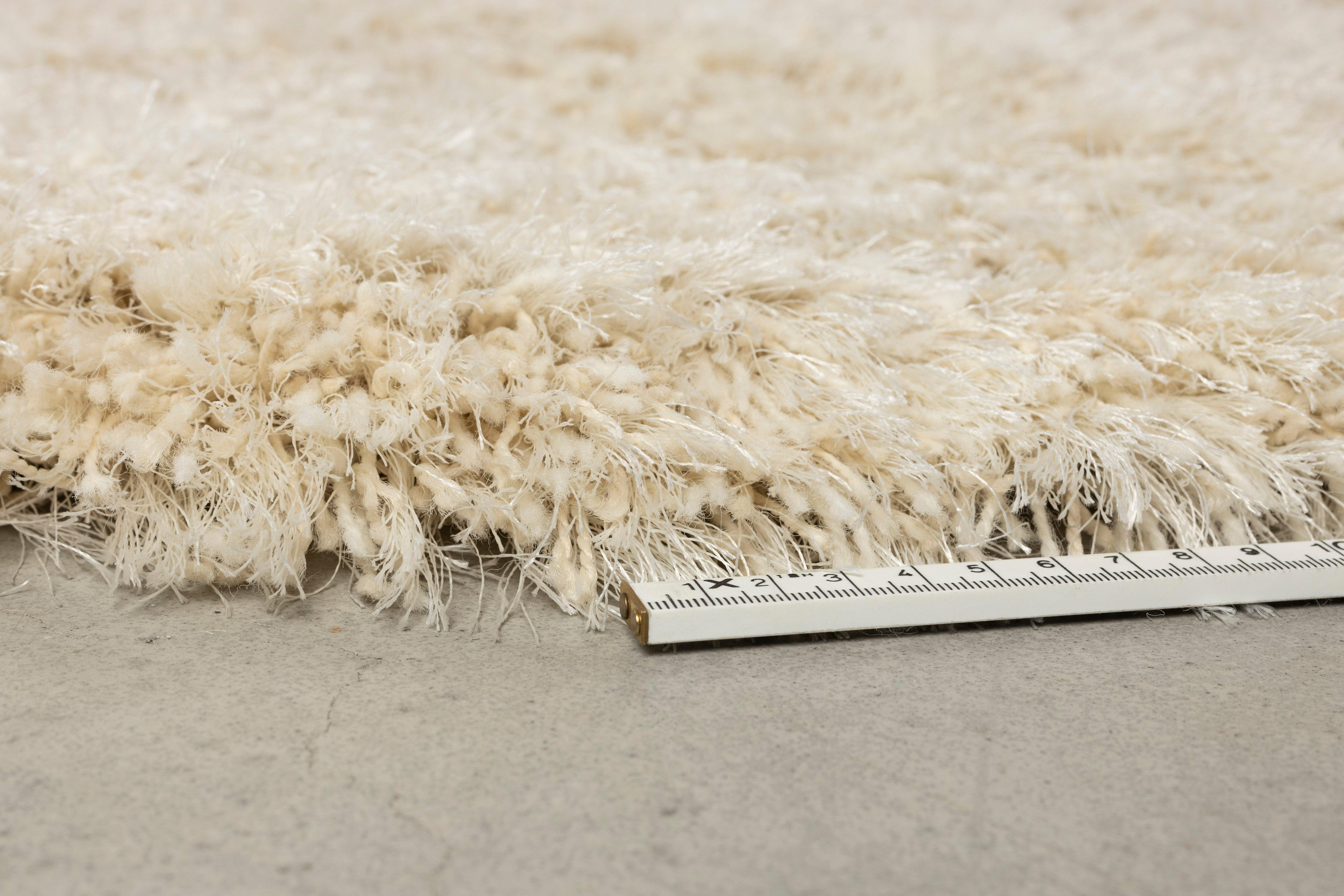 Dywan TASTY beżowy futrzany Zuiver Eye on Design