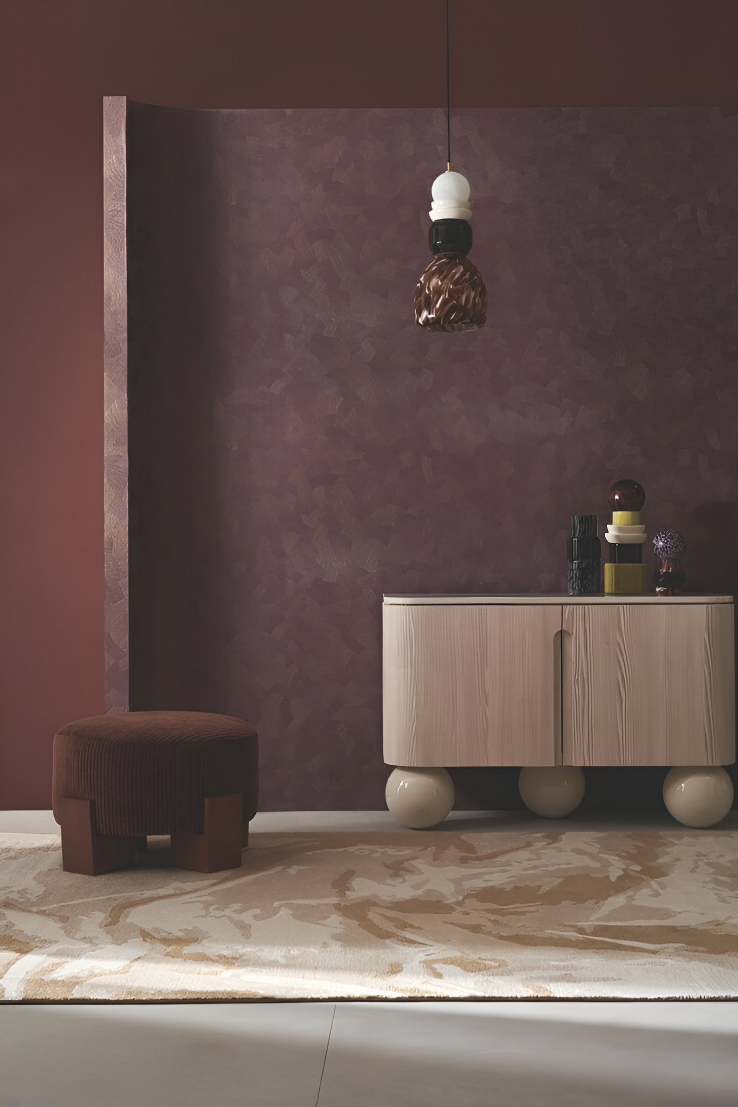 Metallic Structural Wallpaper with Abstract Pattern BERENICE - AUBERGINE/DORÉ Purple with Gold