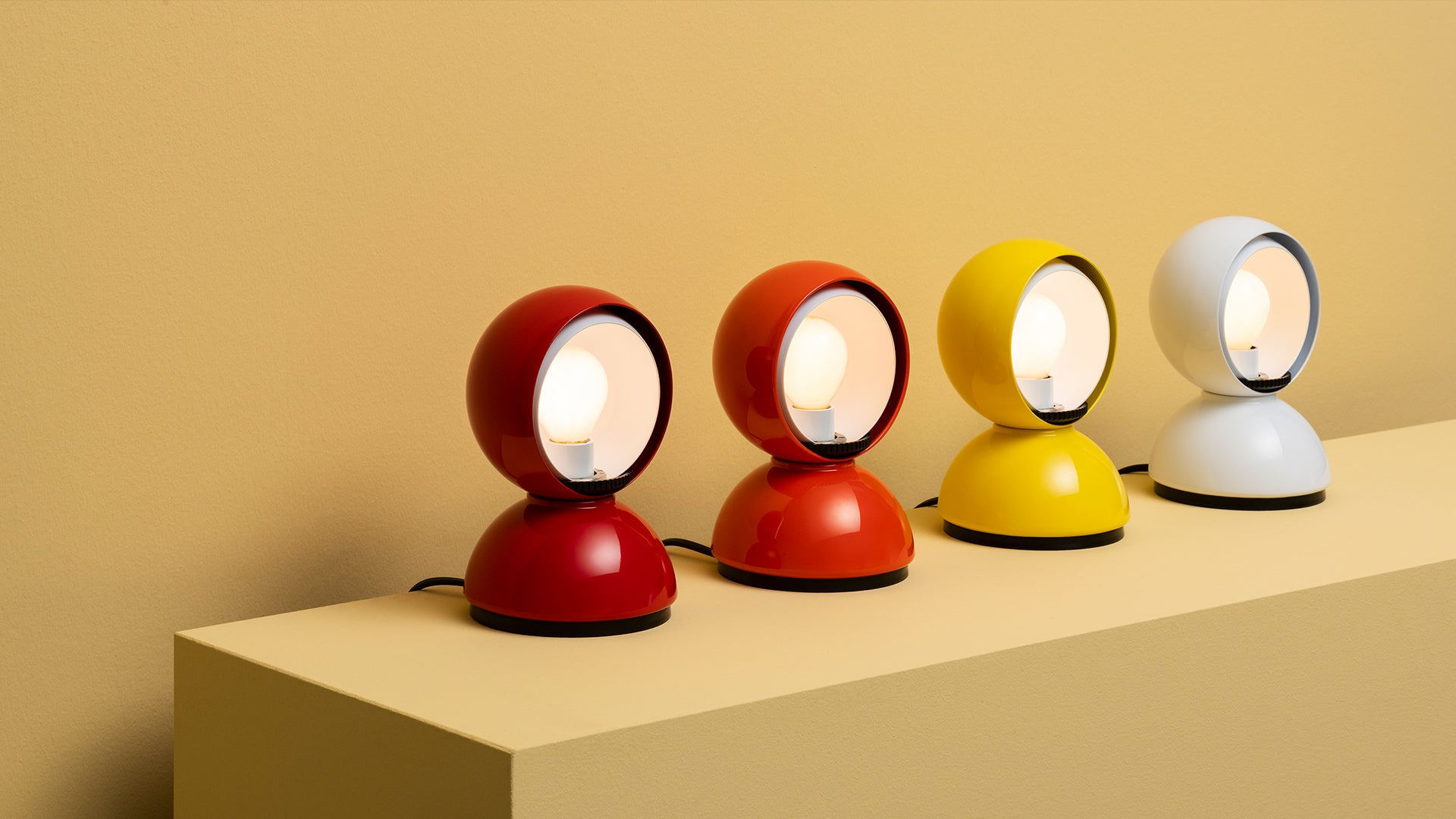 ECLISSE White Table Lamp