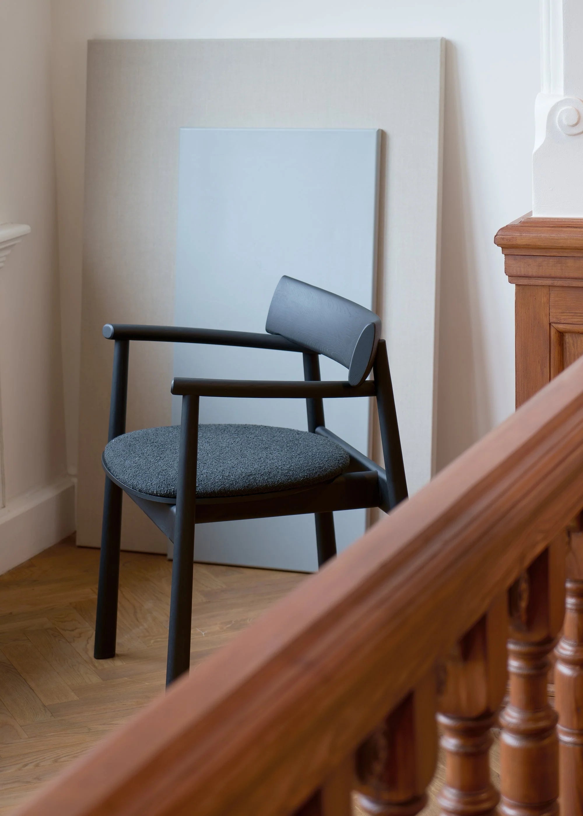 ELIPSA SOFT Chair in Oak Wood and Black Boucle