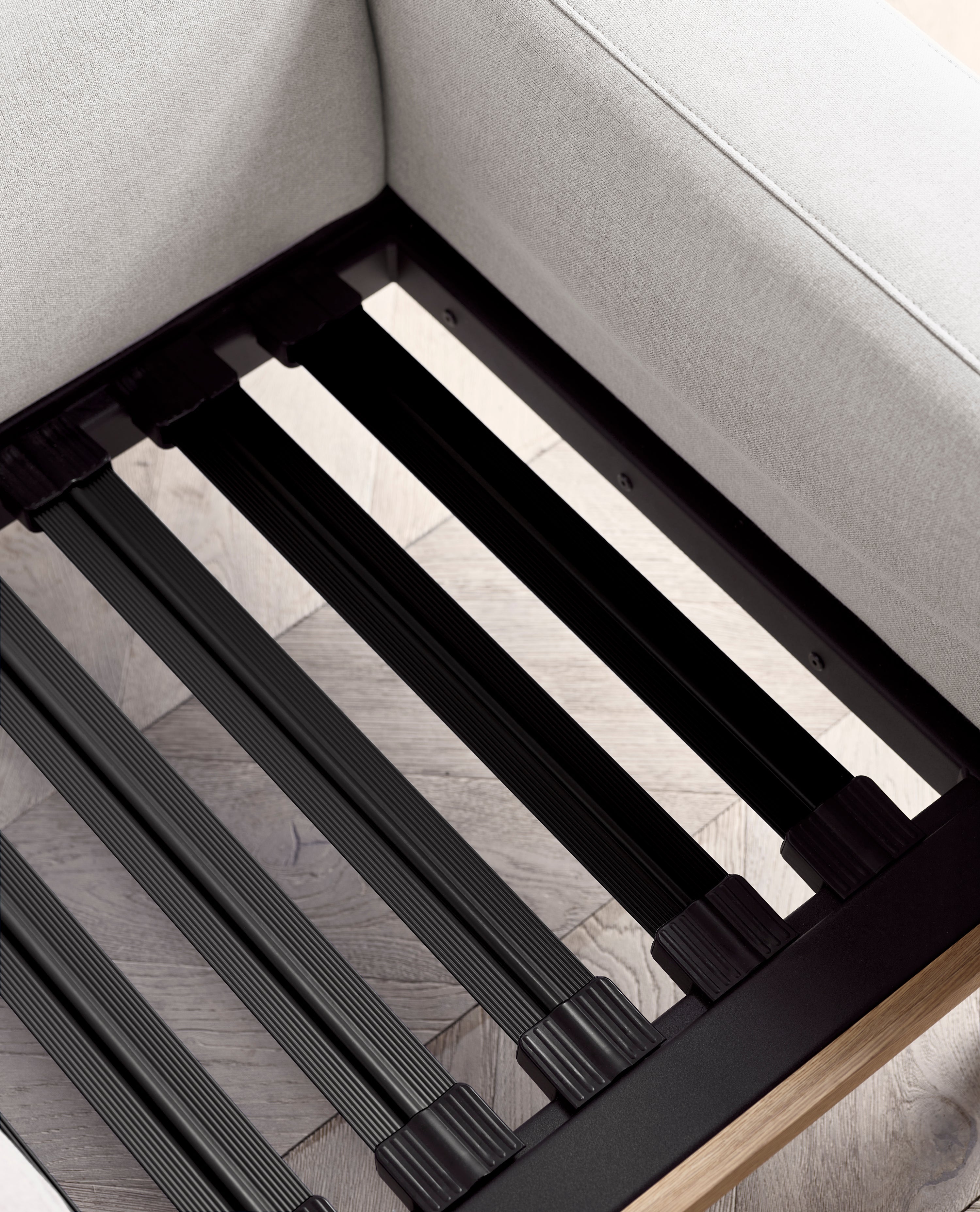 Sofa pre 2 osoby ELTON s podstavou z dubového dreva