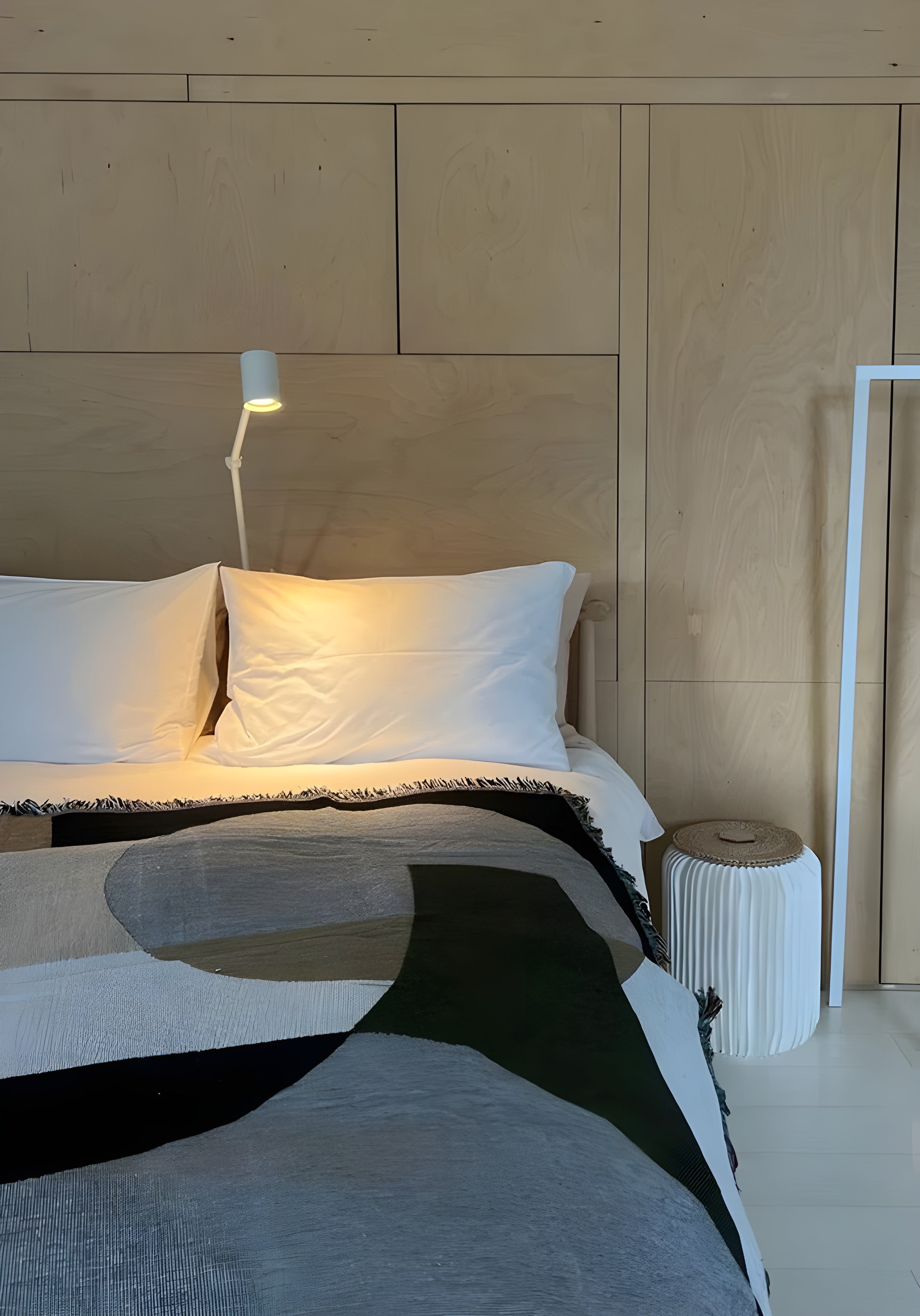 Entire Tapestry Bedspread in Beige with Olive