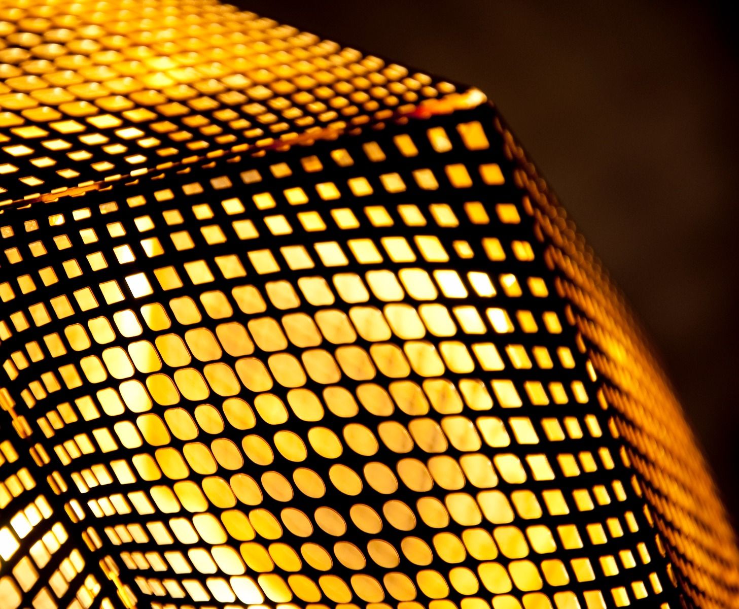 Závesná lampa ETCH mosadzná