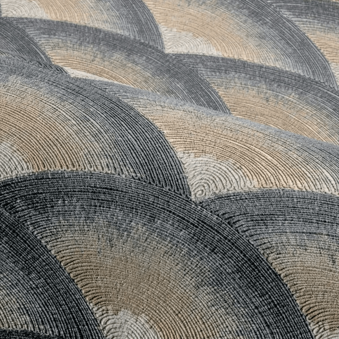 Geometric Wave Pattern Textured Wallpaper NAMI - NOIR/DORÉ Black with Gold