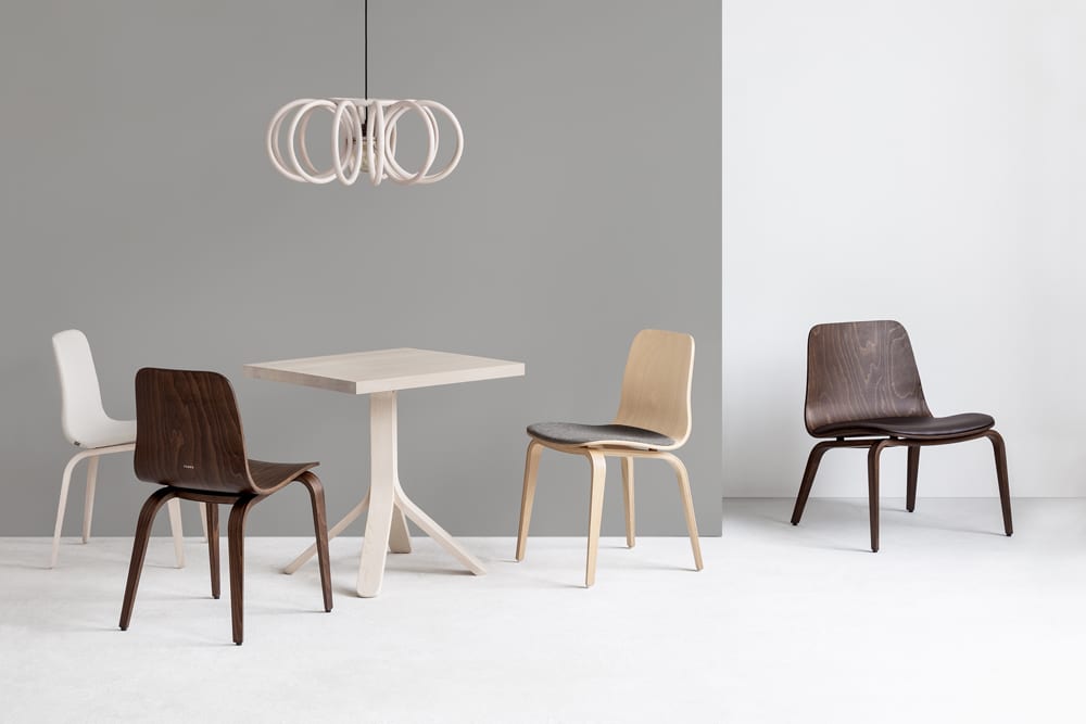 Stolička HIPS AM-1802/2 čierna základňa