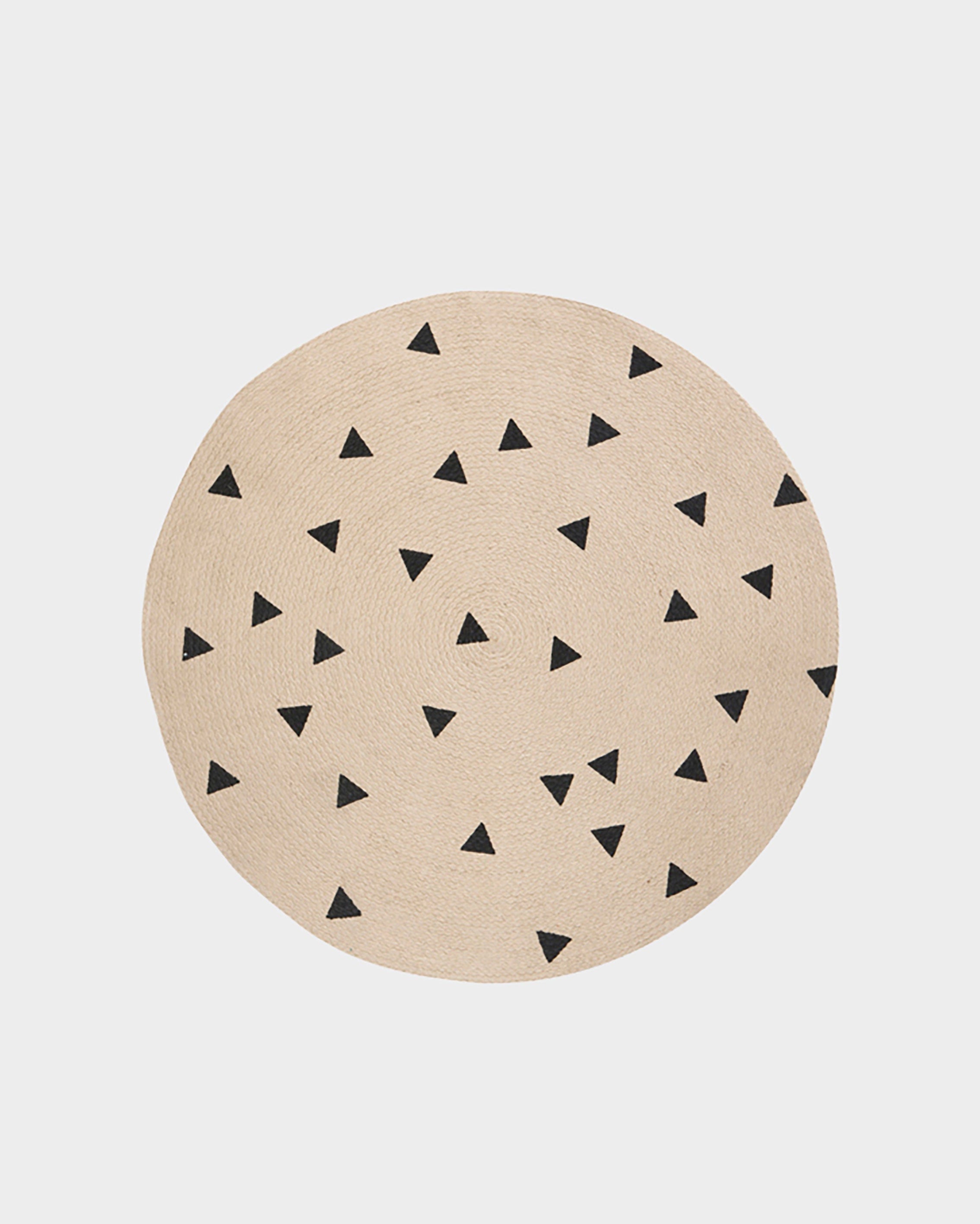 Koberec v trojuholníkoch ČIERNE TROJÚHOLNÍKY jútový