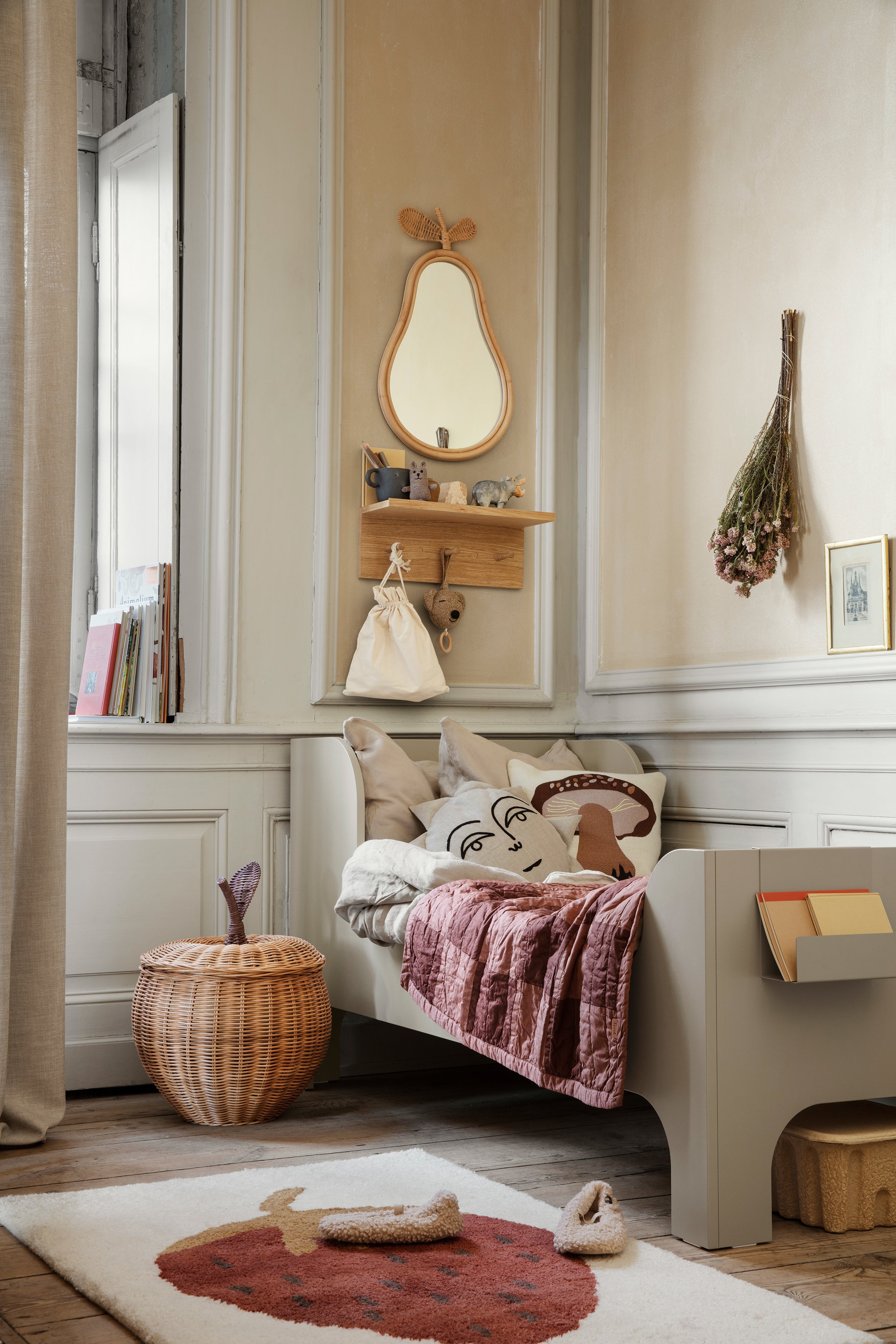 PLACE RACK coat rack with shelf, oiled oak veneer