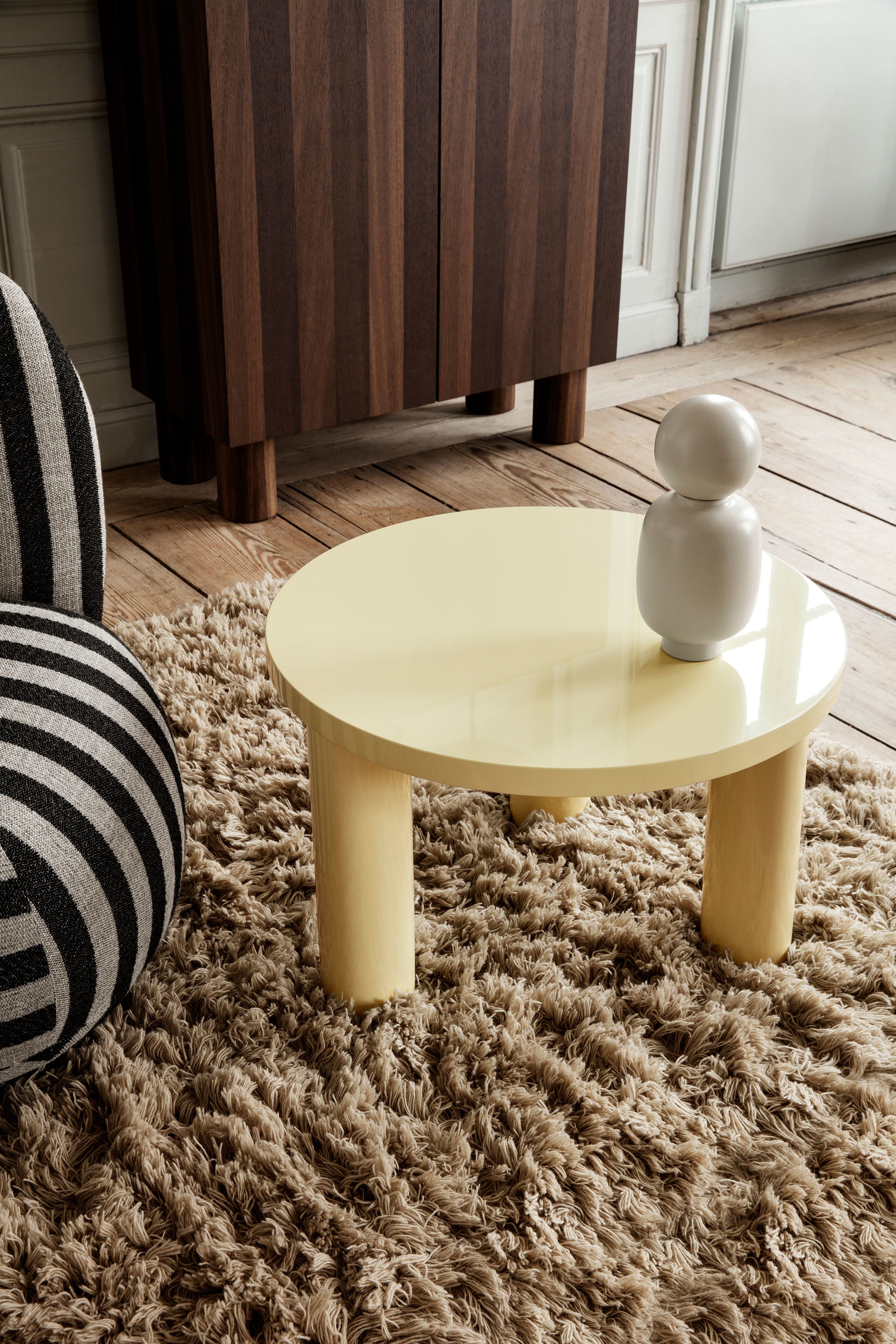 POST coffee table in light yellow