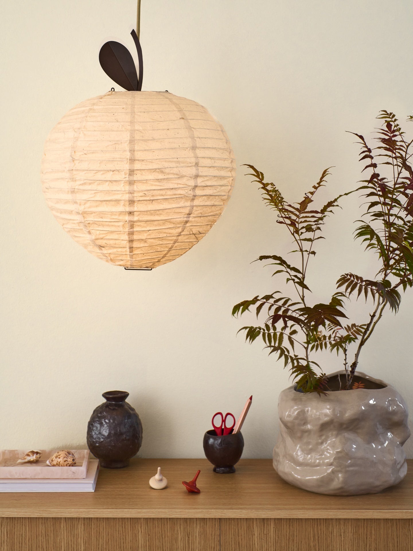 TUCK beige pot