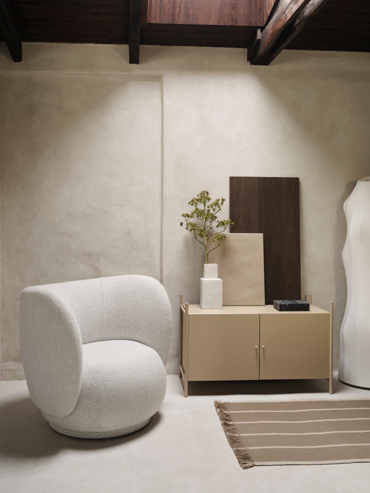 Otočný kreslo RICO LOUNGE Brushed teplá šedá