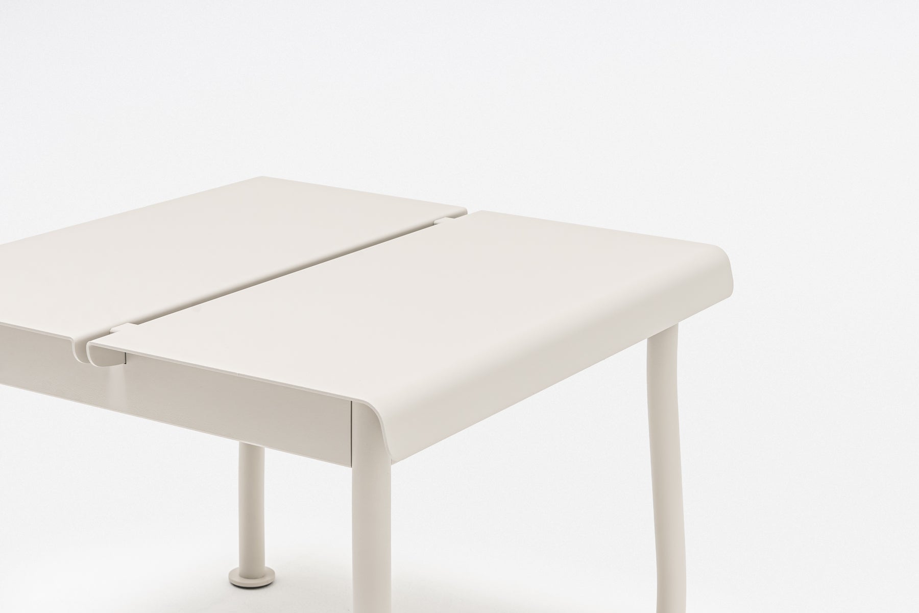 Záhradný kávový stolík FLANER z pozinkovanej ocele