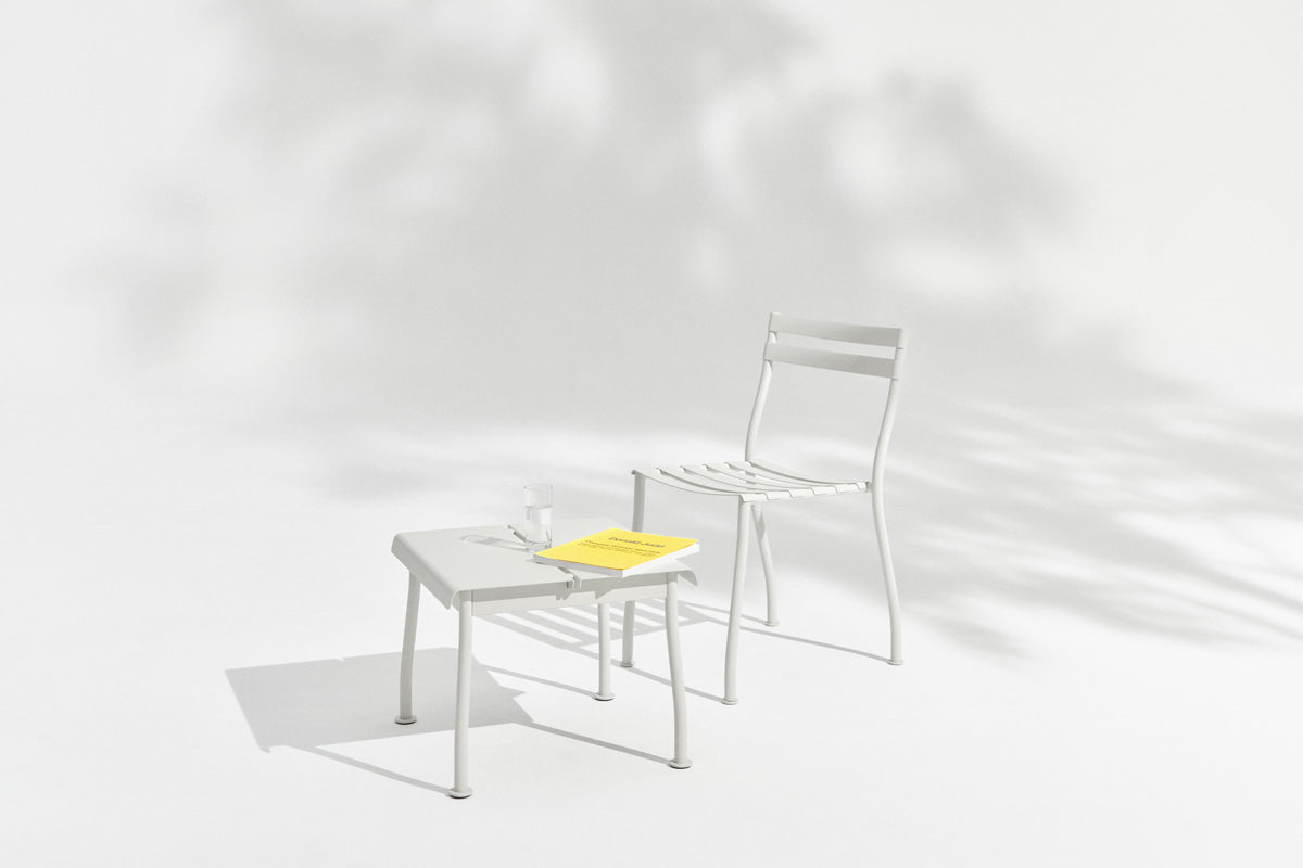 Záhradný kávový stolík FLANER z pozinkovanej ocele