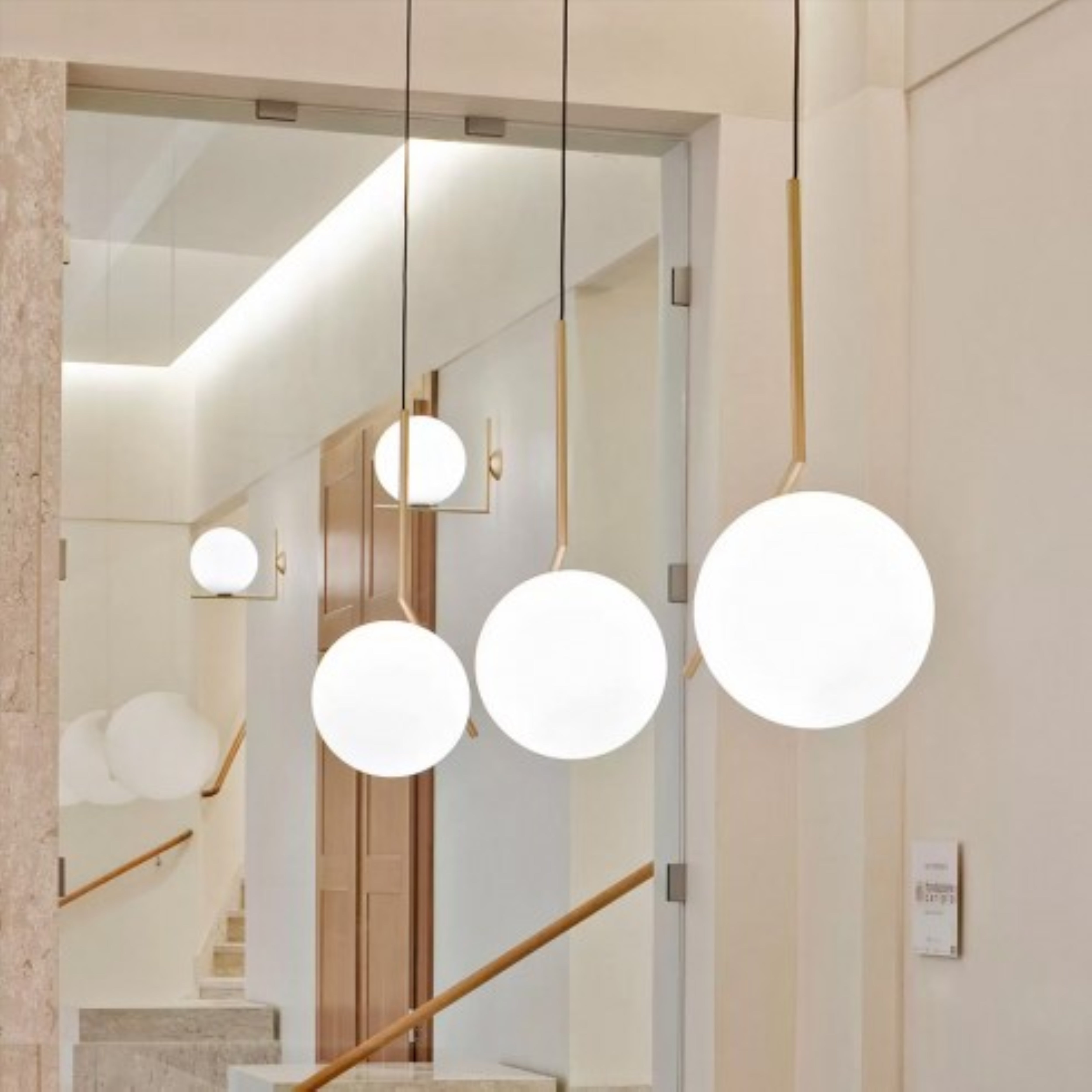 Závesná lampa IC LIGHTS 3 mosadzná